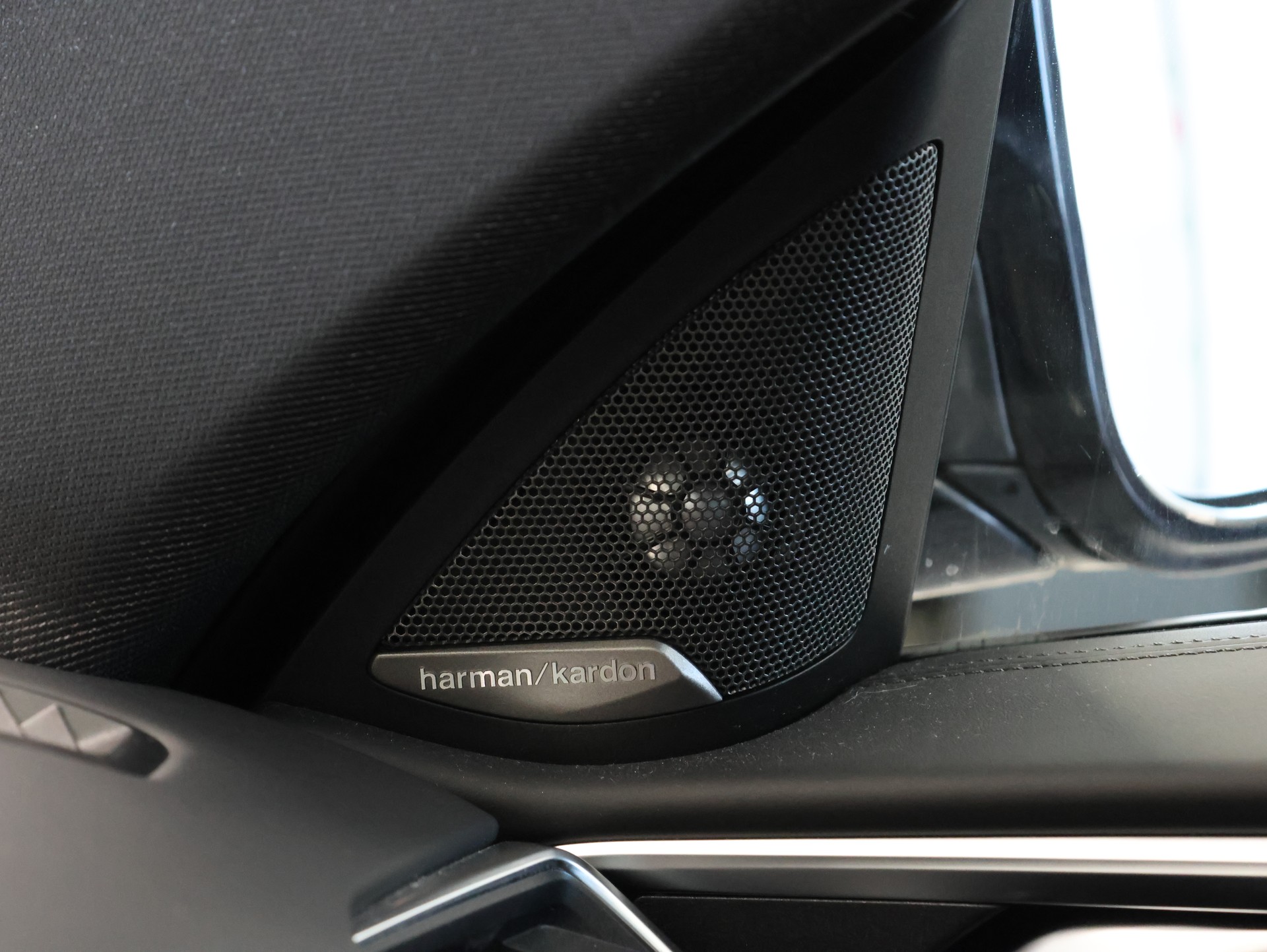 BMW M4 Coupé Competition M xDrive *SKYSCRAPER-GRAU LACKIERUNG*-image-38