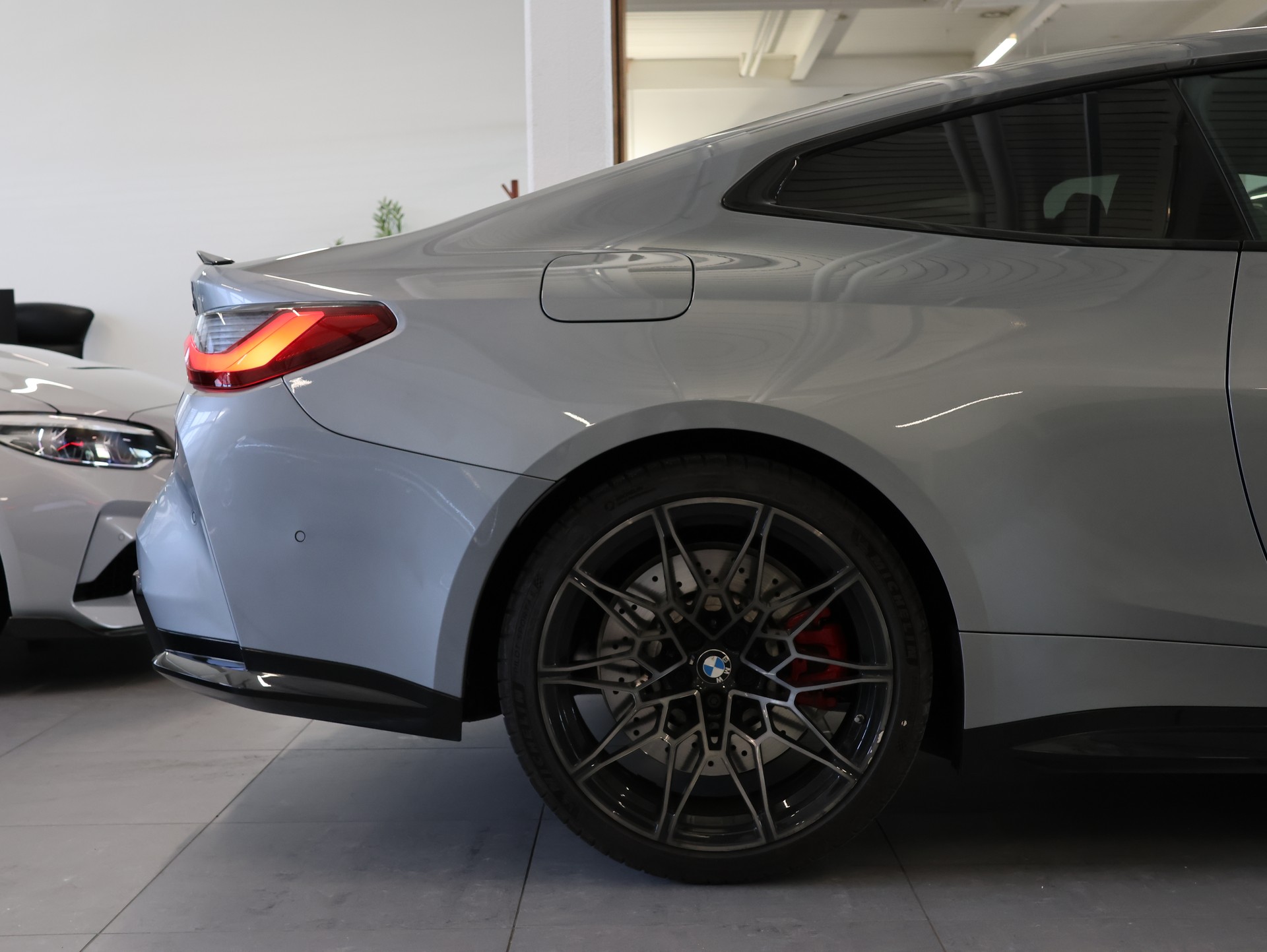 BMW M4 Coupé Competition M xDrive *SKYSCRAPER-GRAU LACKIERUNG*-image-13