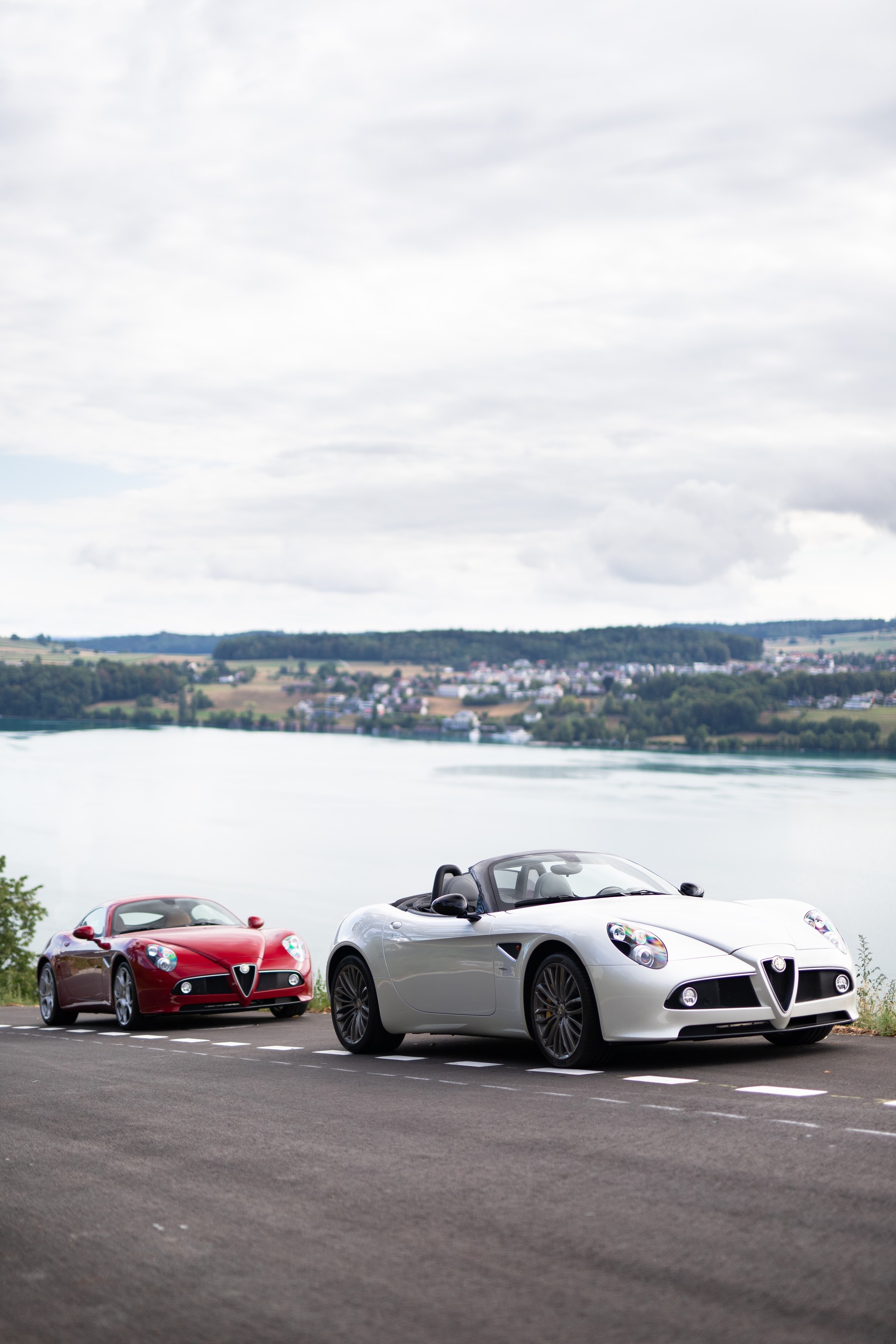 ALFA ROMEO 8C Competizione Spider-showroom-element-2