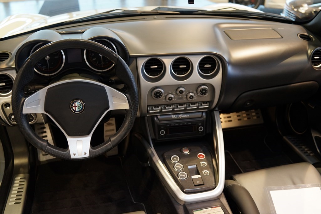 ALFA ROMEO 8C Competizione Spider-image-11