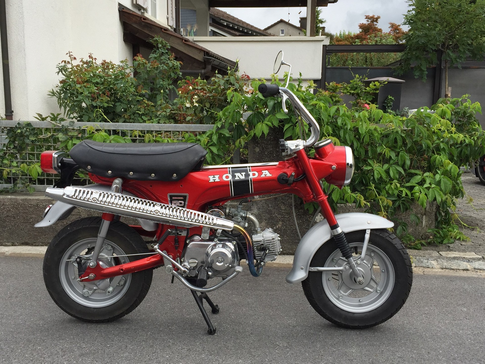 HONDA ST 50 DAX-image-1
