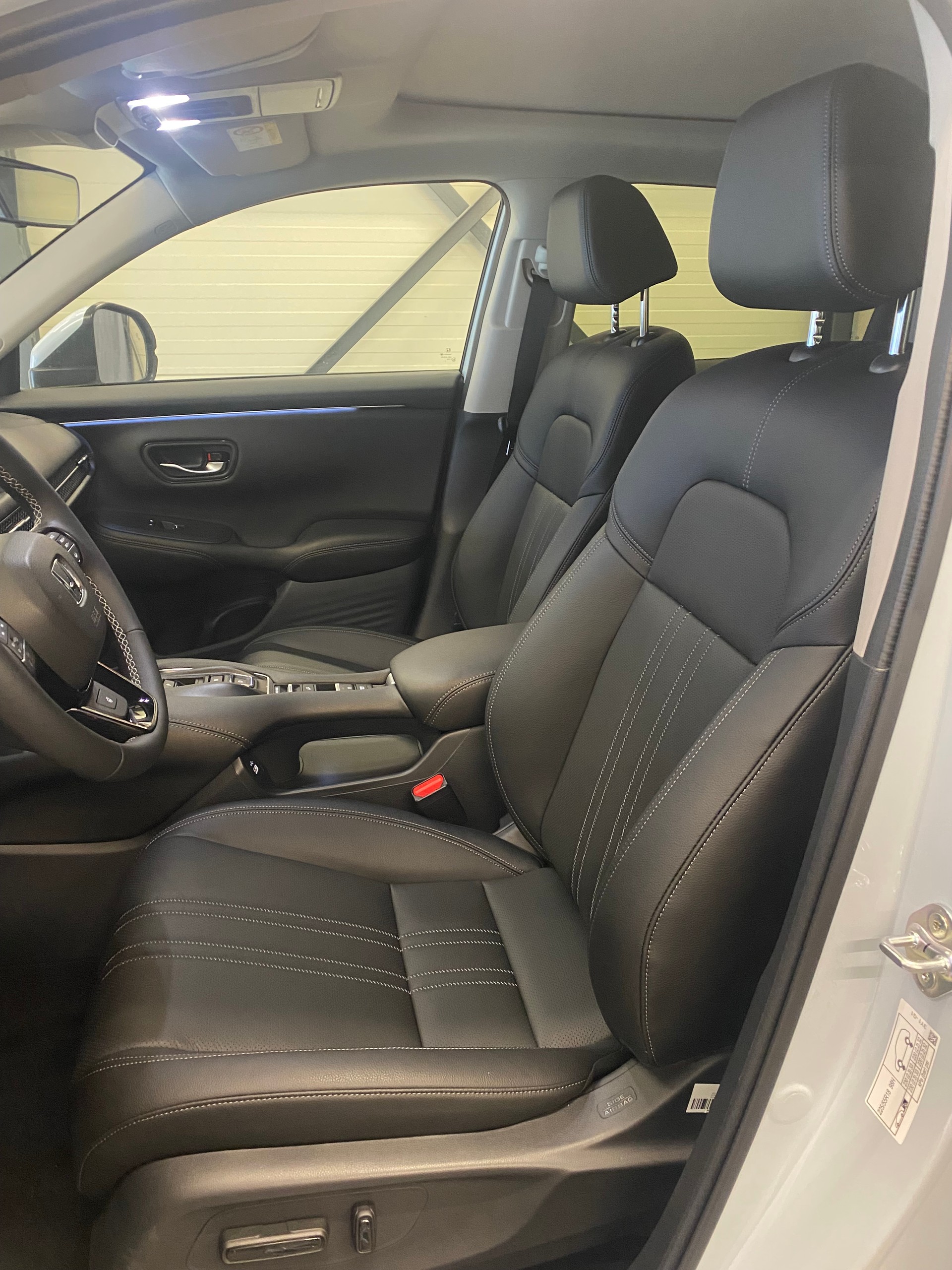 HONDA ZR-V 2.0i MMD Hybrid Advance Automatic-image-8