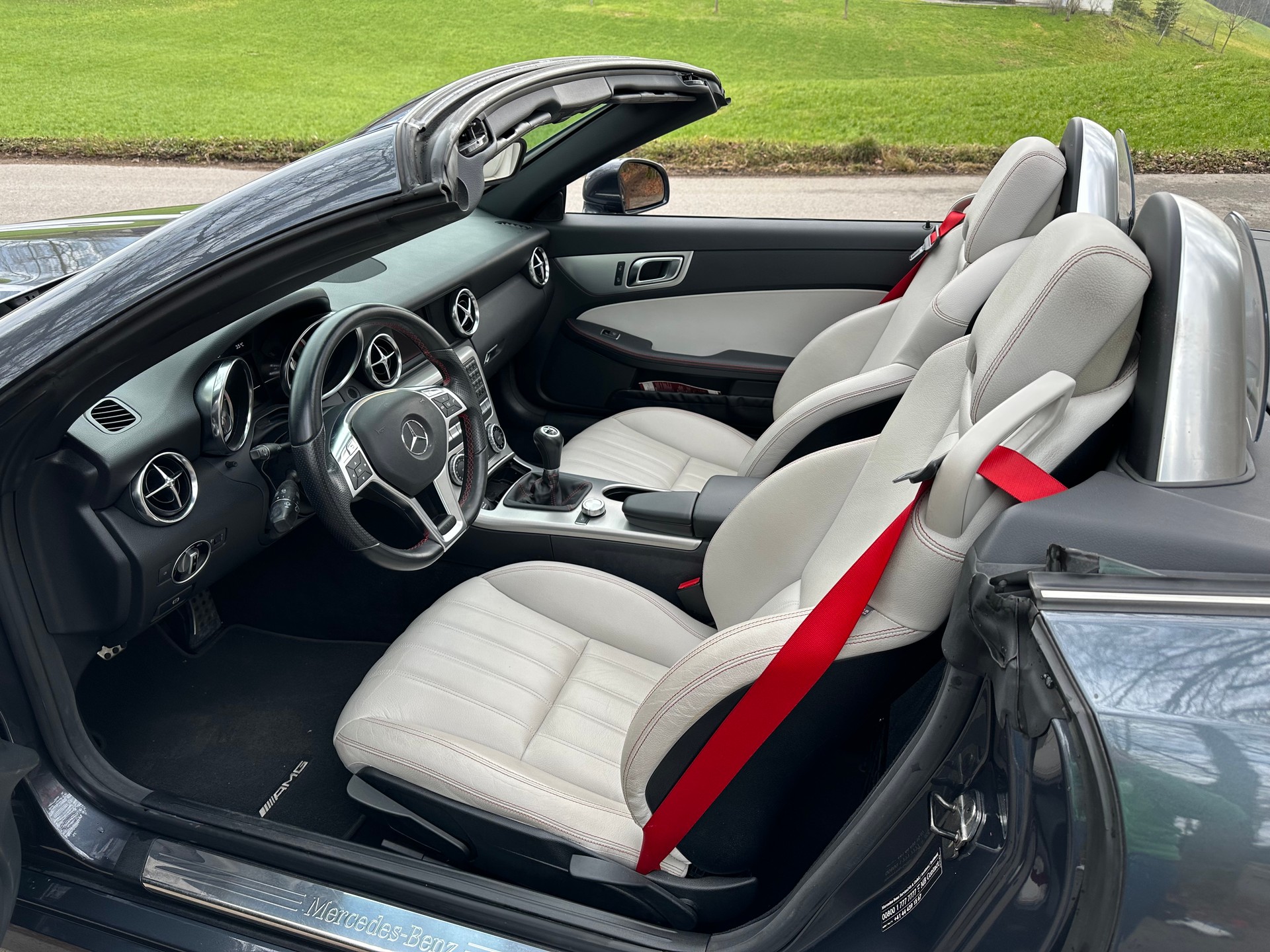 MERCEDES-BENZ SLK 250 AMG Paket-image-1