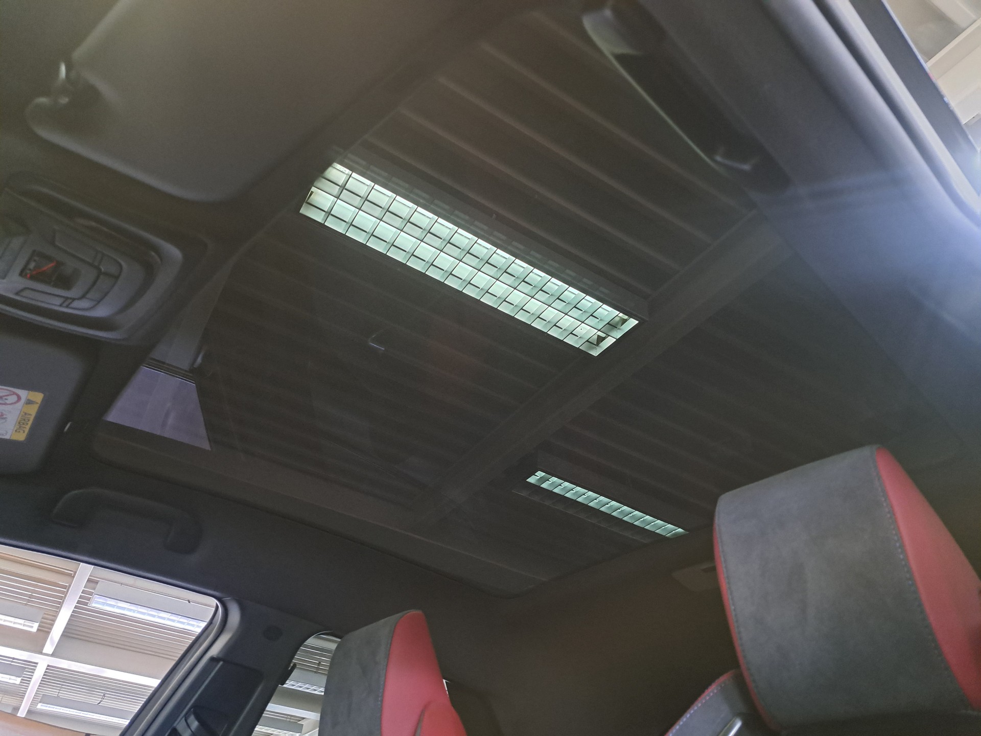 TOYOTA C-HR 2.0 HSD CVT Style Premiere 4WD-image-15