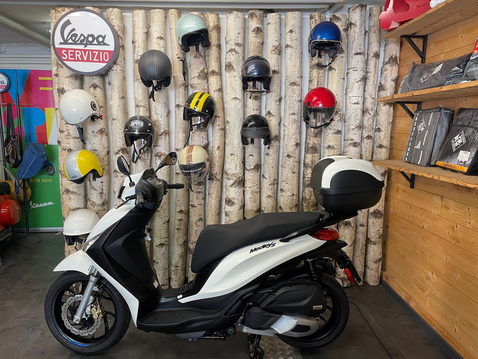 PIAGGIO Medley 125 Sport-image-0