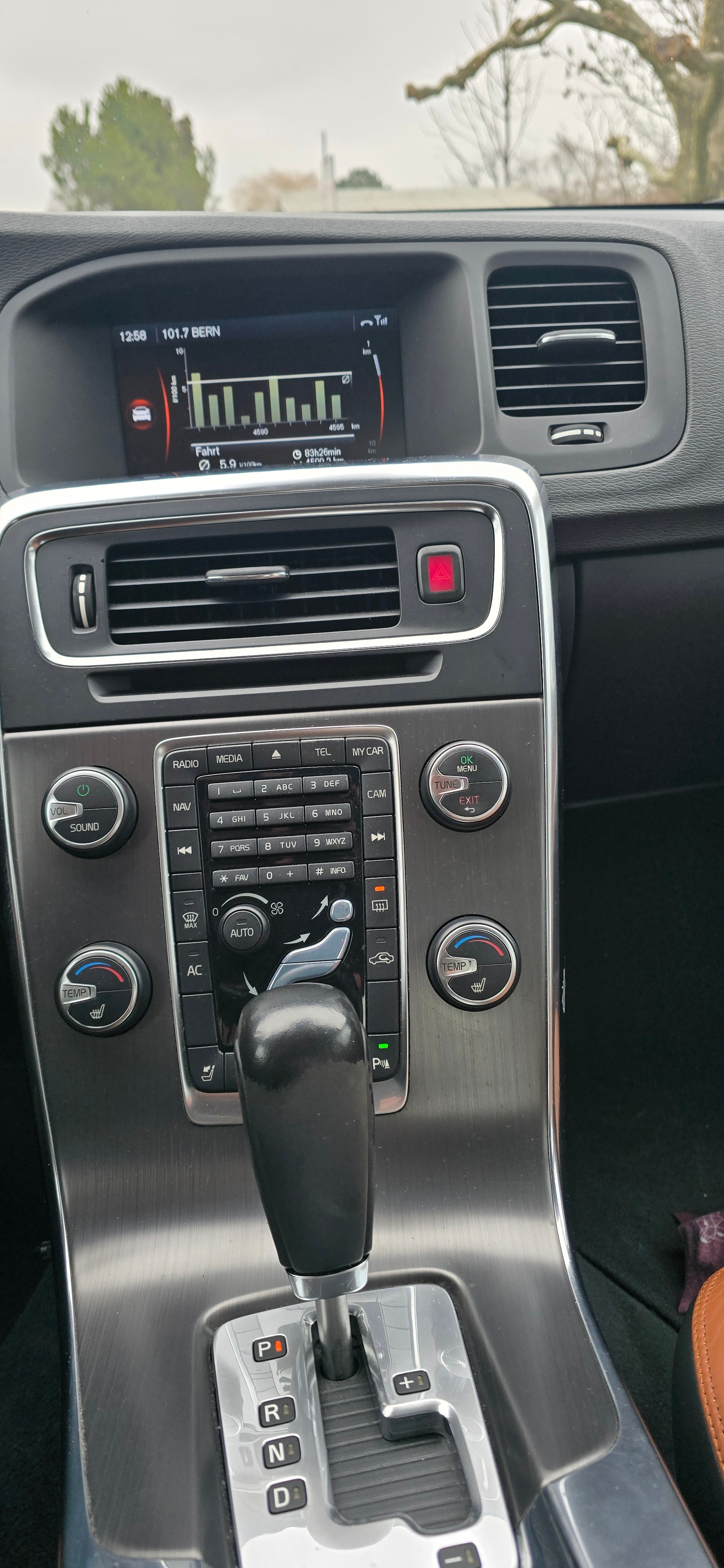 VOLVO S60 D3 Summum Geartronic Frisch MFK geprüft-image-5