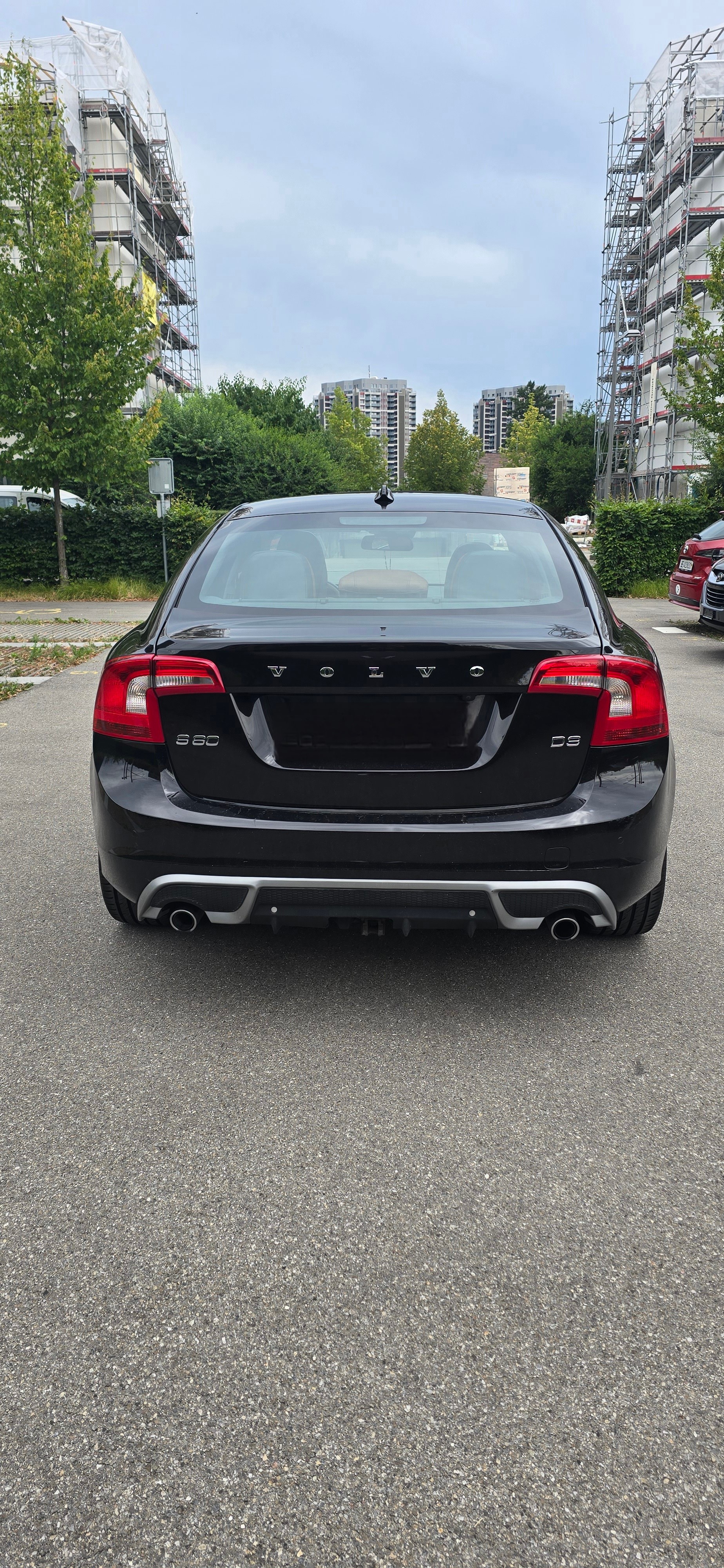 VOLVO S60 D3 Summum Geartronic Frisch MFK geprüft-image-3