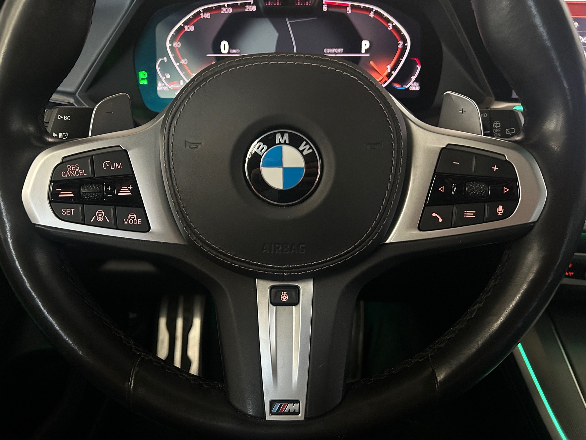BMW X5 xDrive 30d Steptronic M-Sport*Soft Close*22Zoll Alufelgen*AHK 3.5 Tonnen*7Sitzplätze*Luftfahrwerk*Harmon Kardon Sound*-image-17