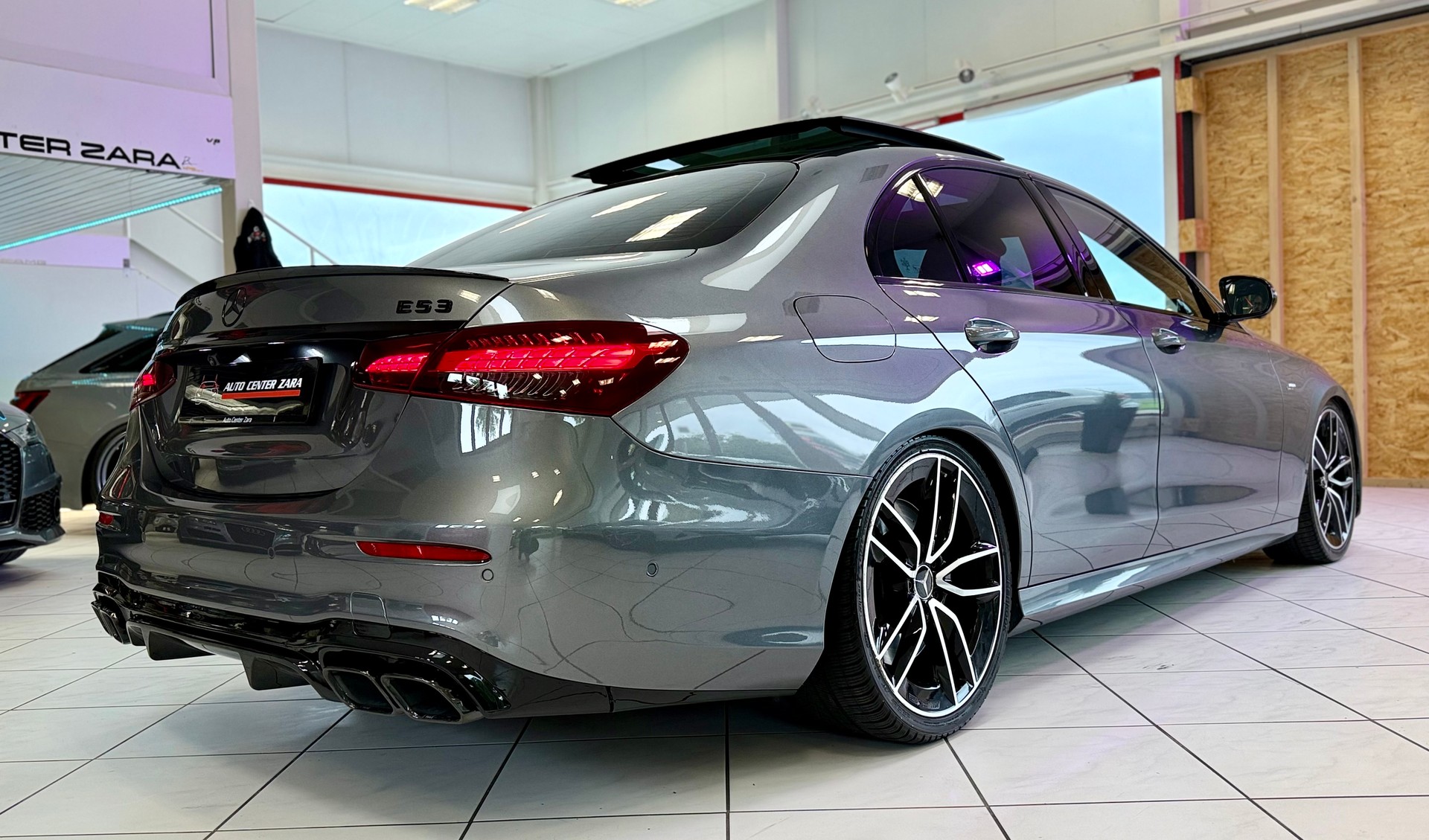 MERCEDES-BENZ AMG E 53 4Matic+ 9G-TCT *E63 S UMBAU*-image-15
