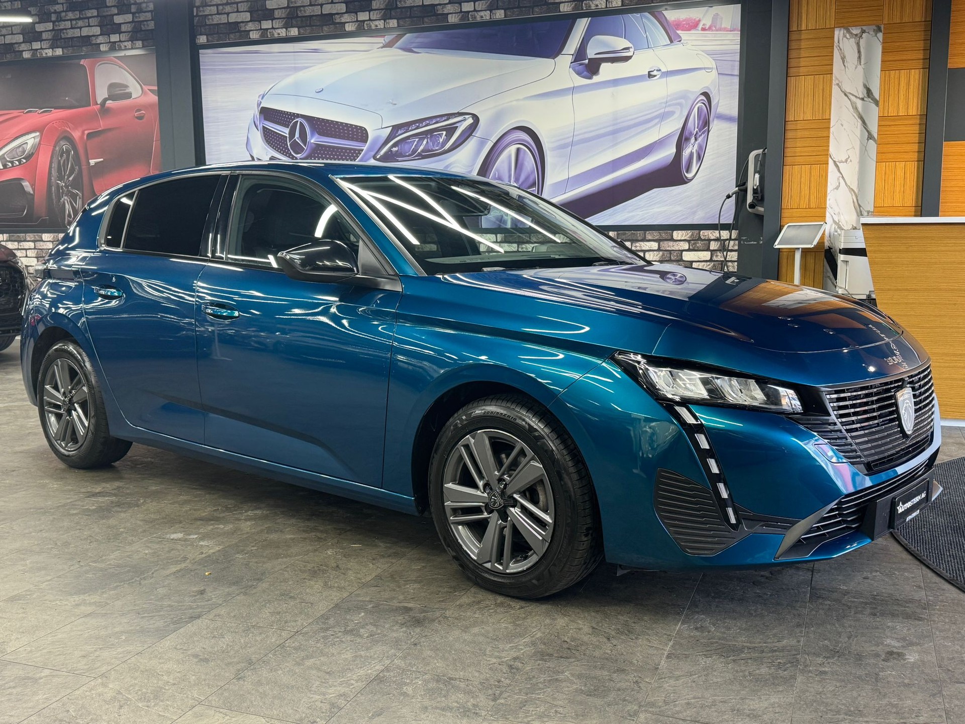 PEUGEOT 308 1.2i Style EAT8-showroom-element-2