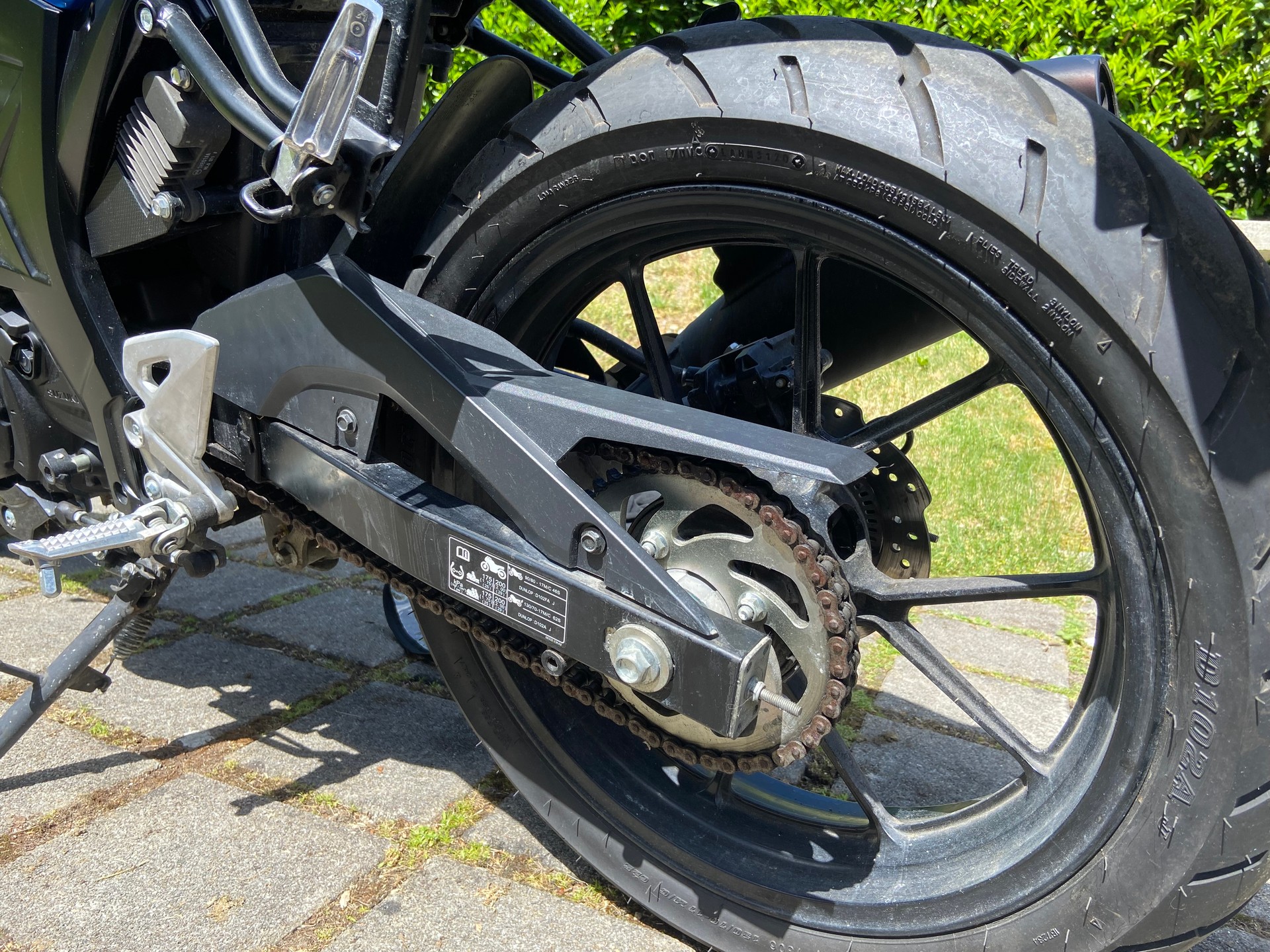 SUZUKI GSX-S 125-image-5
