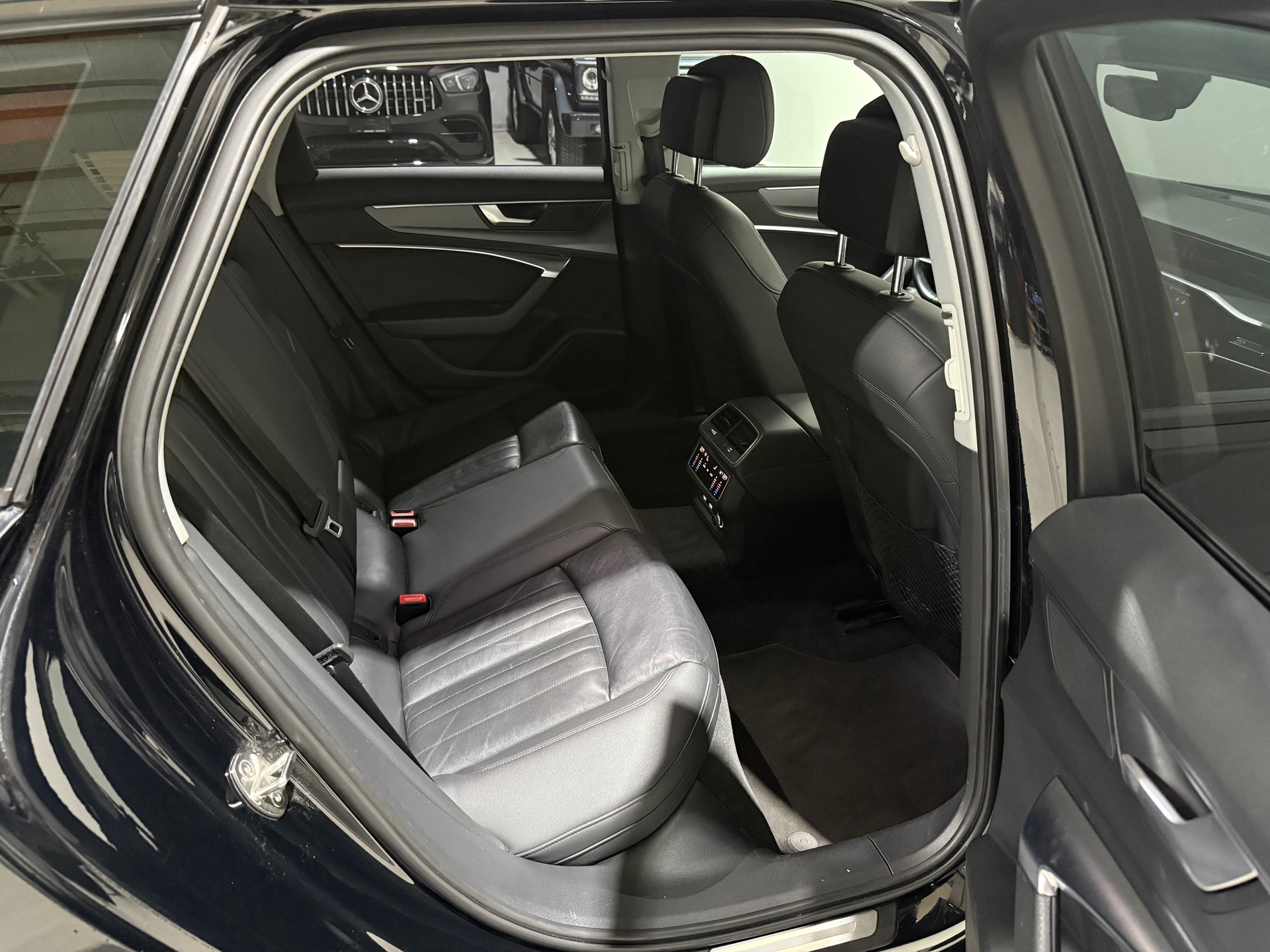 AUDI A6 Avant 40 TDI Sport S-tronic-image-14