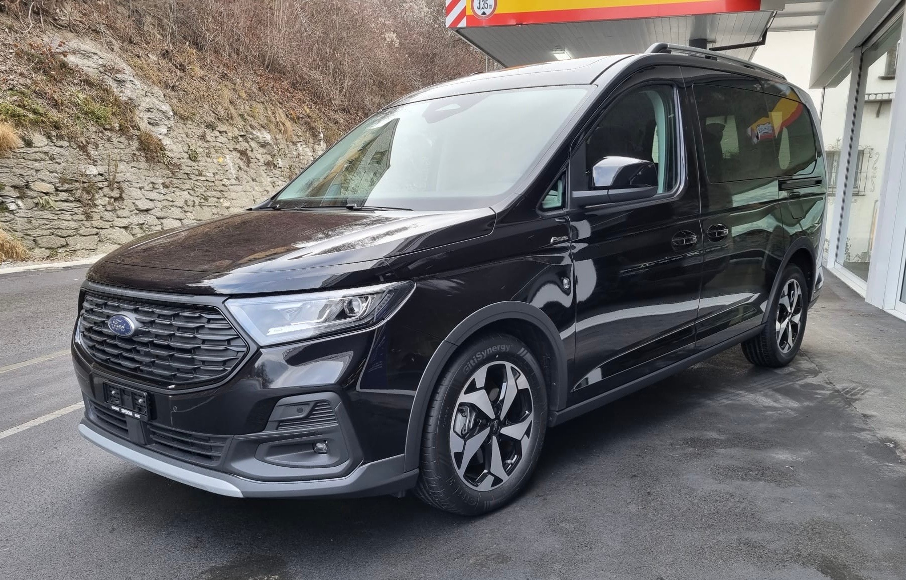 FORD Grand Tourneo Connect 2.0 EcoBlue AWD Active-showroom-element-2