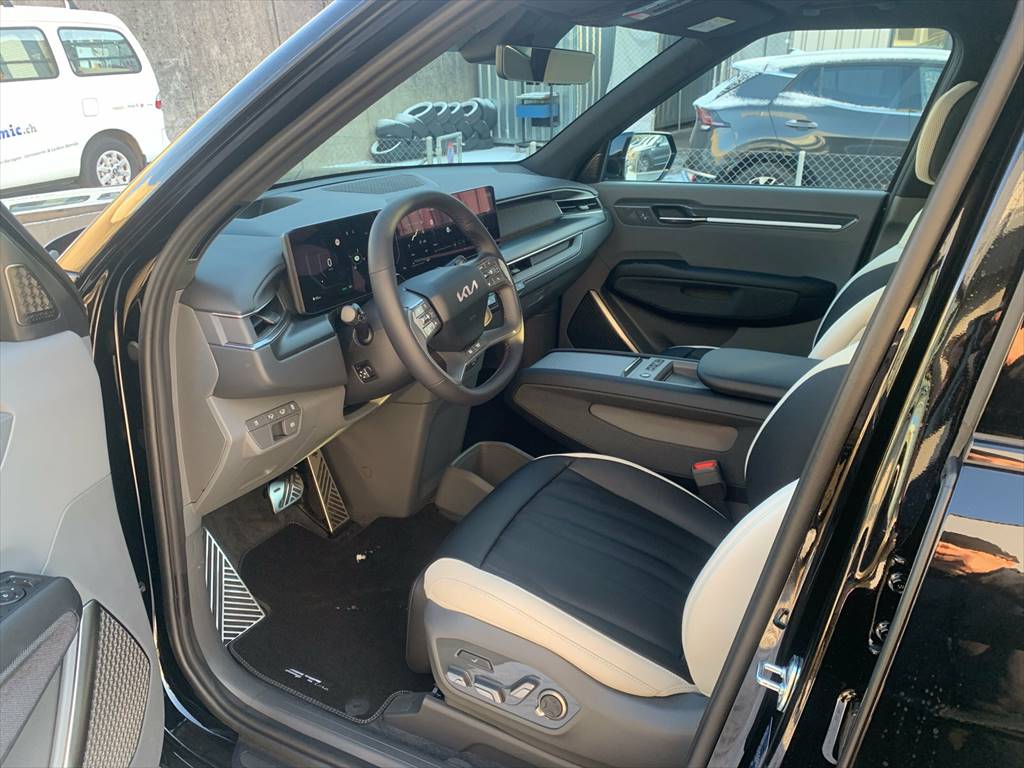 KIA EV9 99.8 kWh GT-Line 4x4-image-5