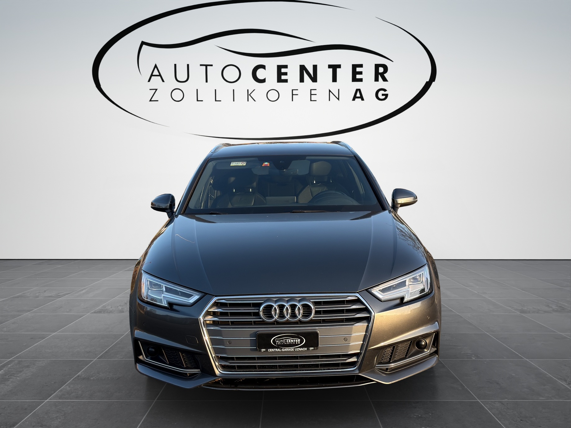 AUDI A4 Avant 35 TDI Sport S-tronic-showroom-element-1