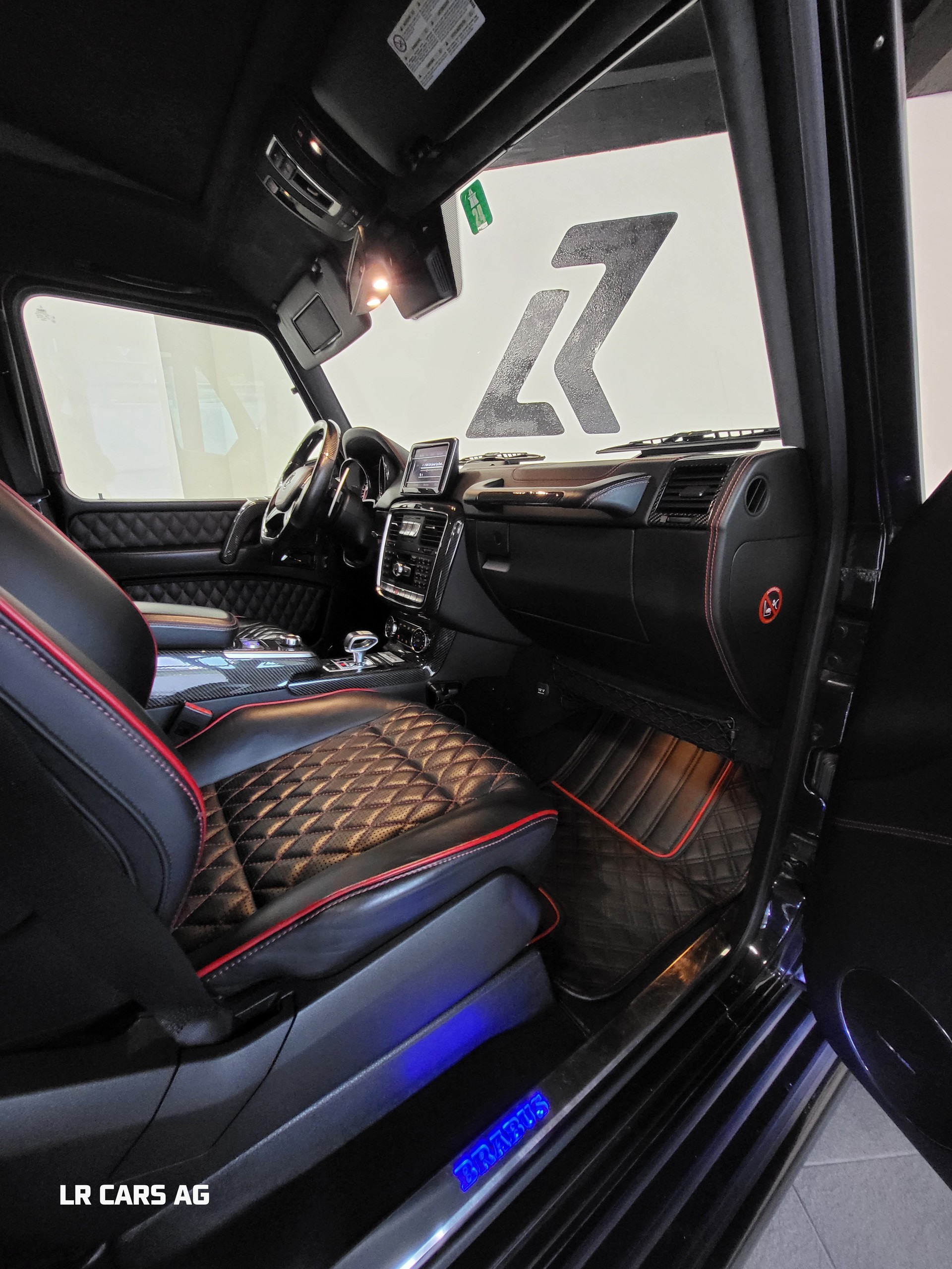 MERCEDES-BENZ G700 BRABUS-image-10