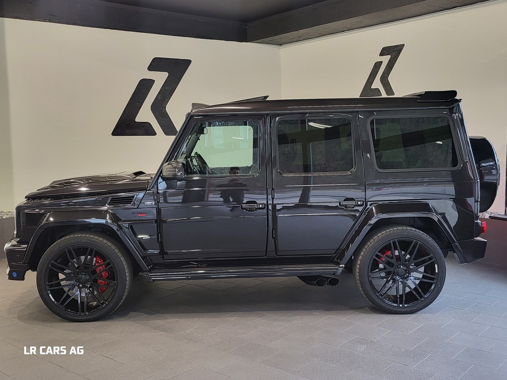 MERCEDES-BENZ G700 BRABUS-image-3