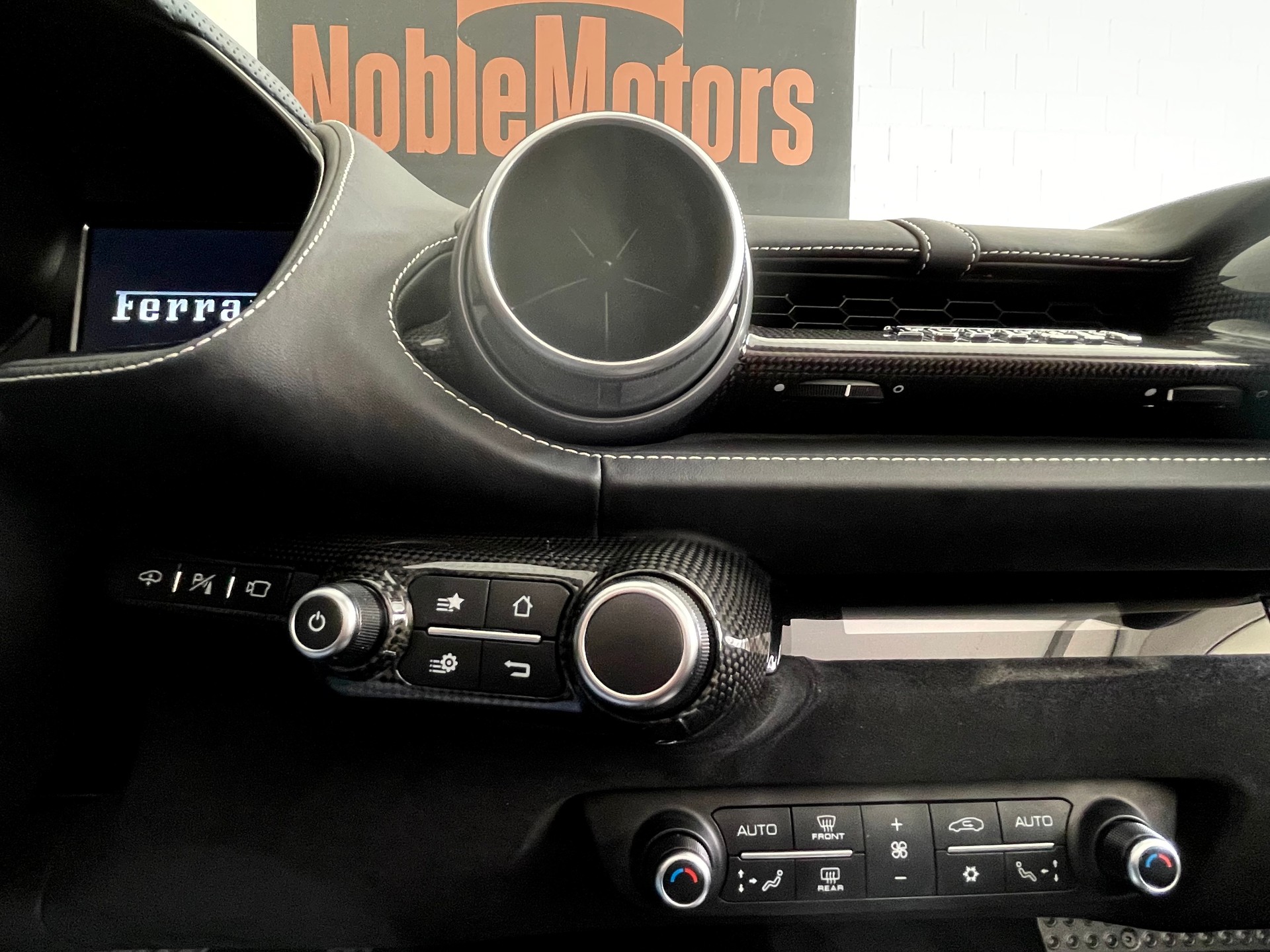 FERRARI 812 GTS - Atelier Car mit fortl. Ferrari Approved Garantie-image-24