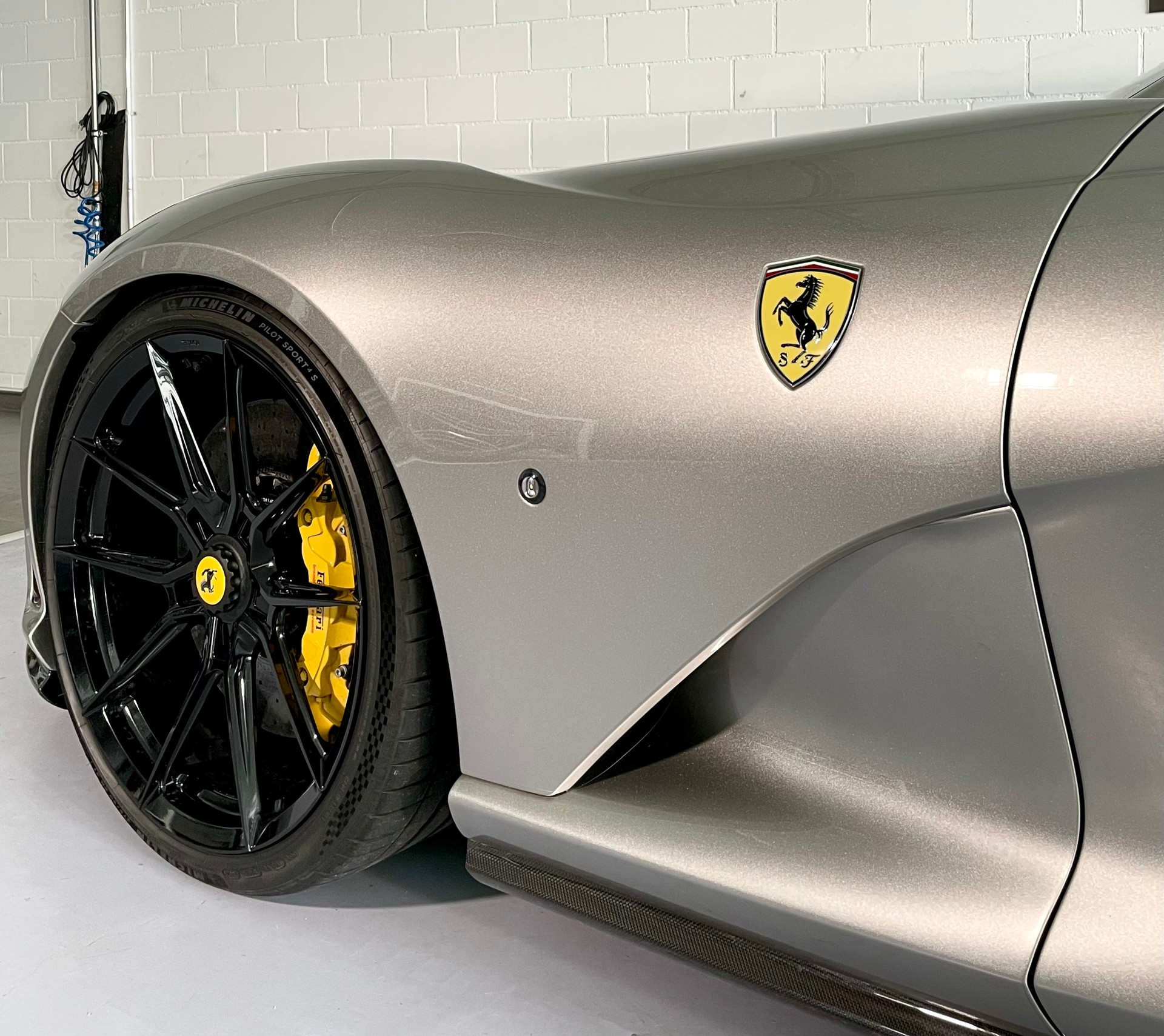 FERRARI 812 GTS - Atelier Car mit fortl. Ferrari Approved Garantie-image-10