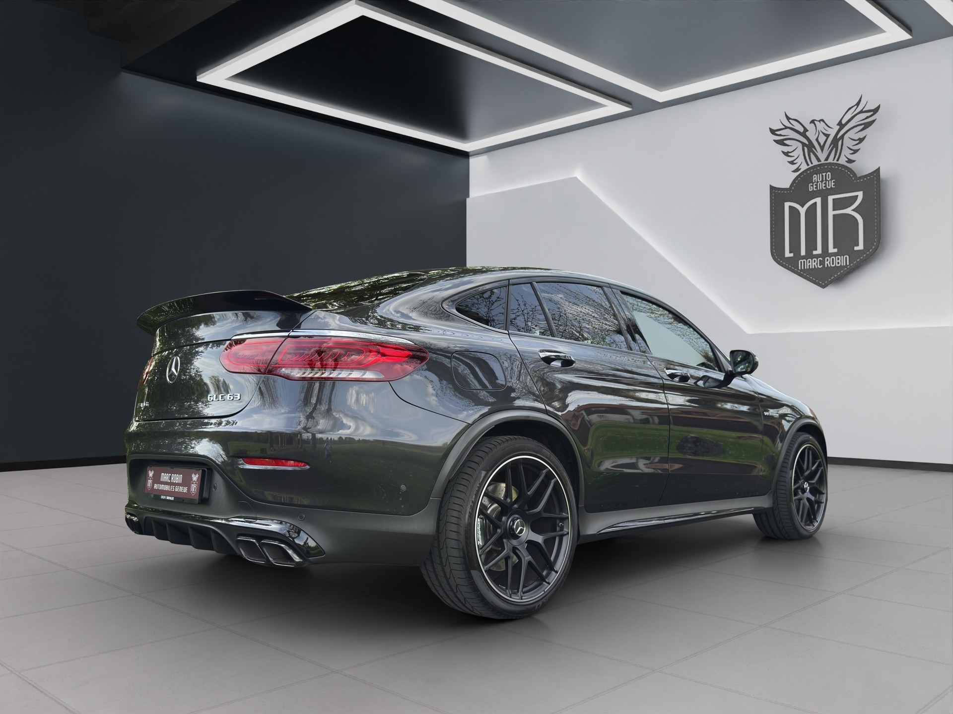 MERCEDES-BENZ GLC Coupé 63 AMG 4Matic 9G-Tronic-showroom-element-3