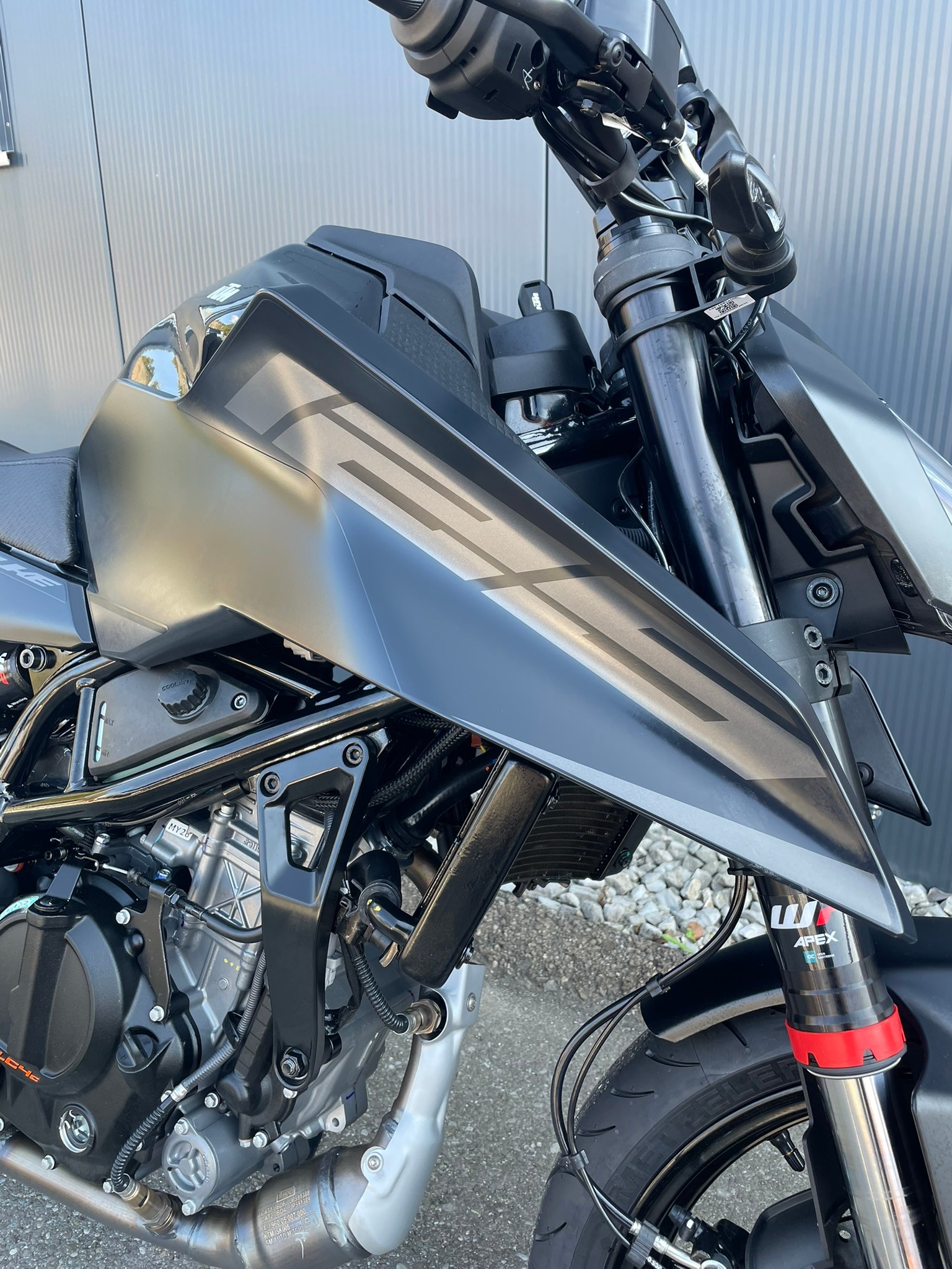 KTM 125 Duke-image-7