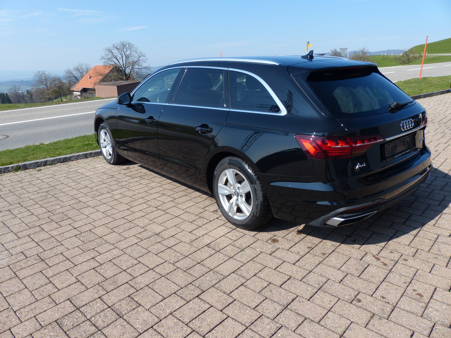 AUDI A4 Avant 35 TDI S-tronic-image-7