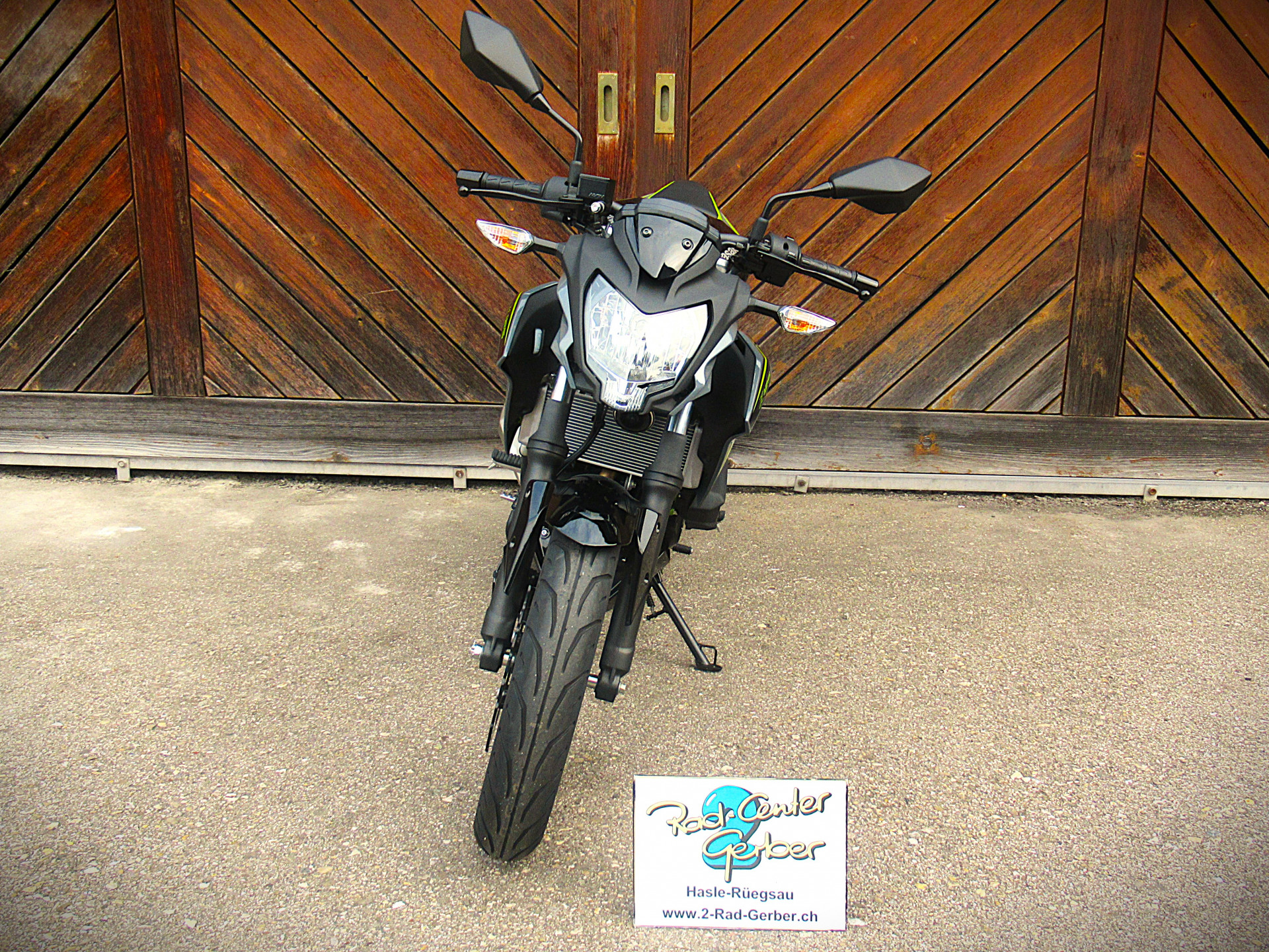 KAWASAKI Z 125-showroom-element-2