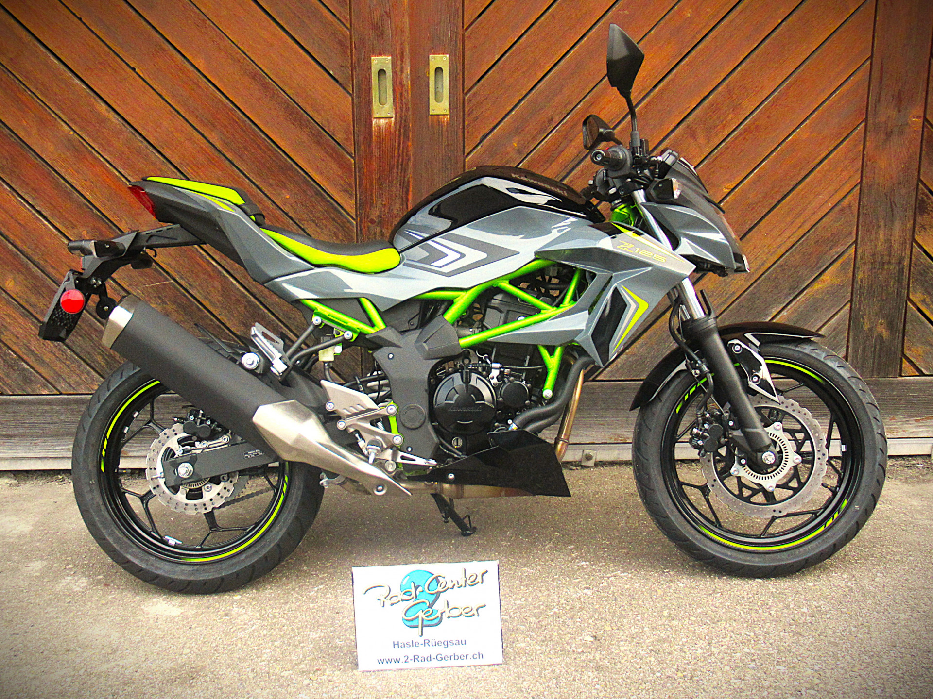 KAWASAKI Z 125-image-6