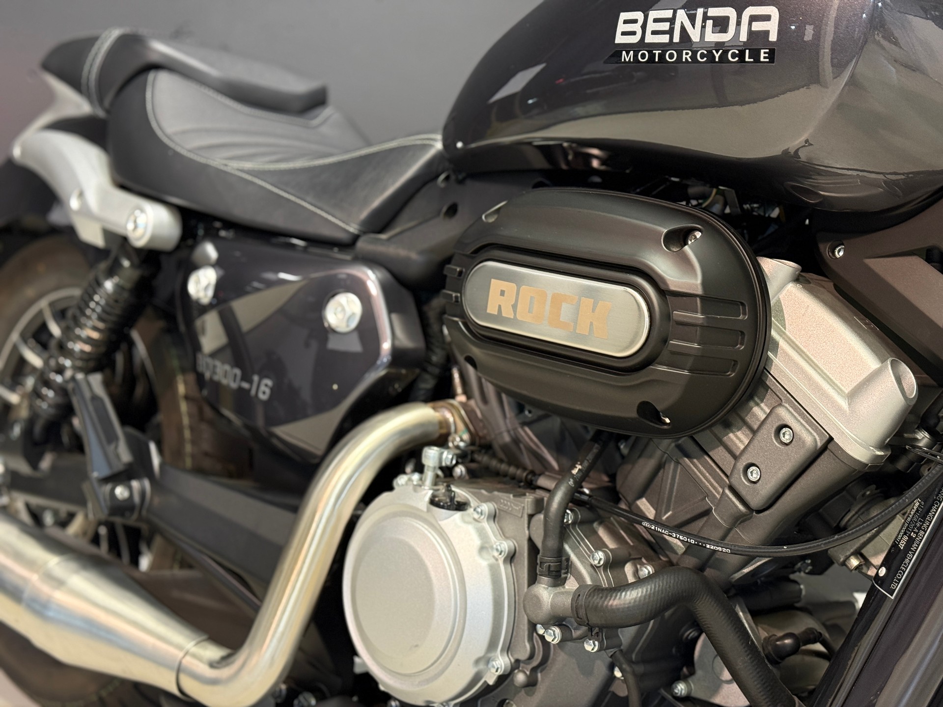 BENDA Rock 300-image-5