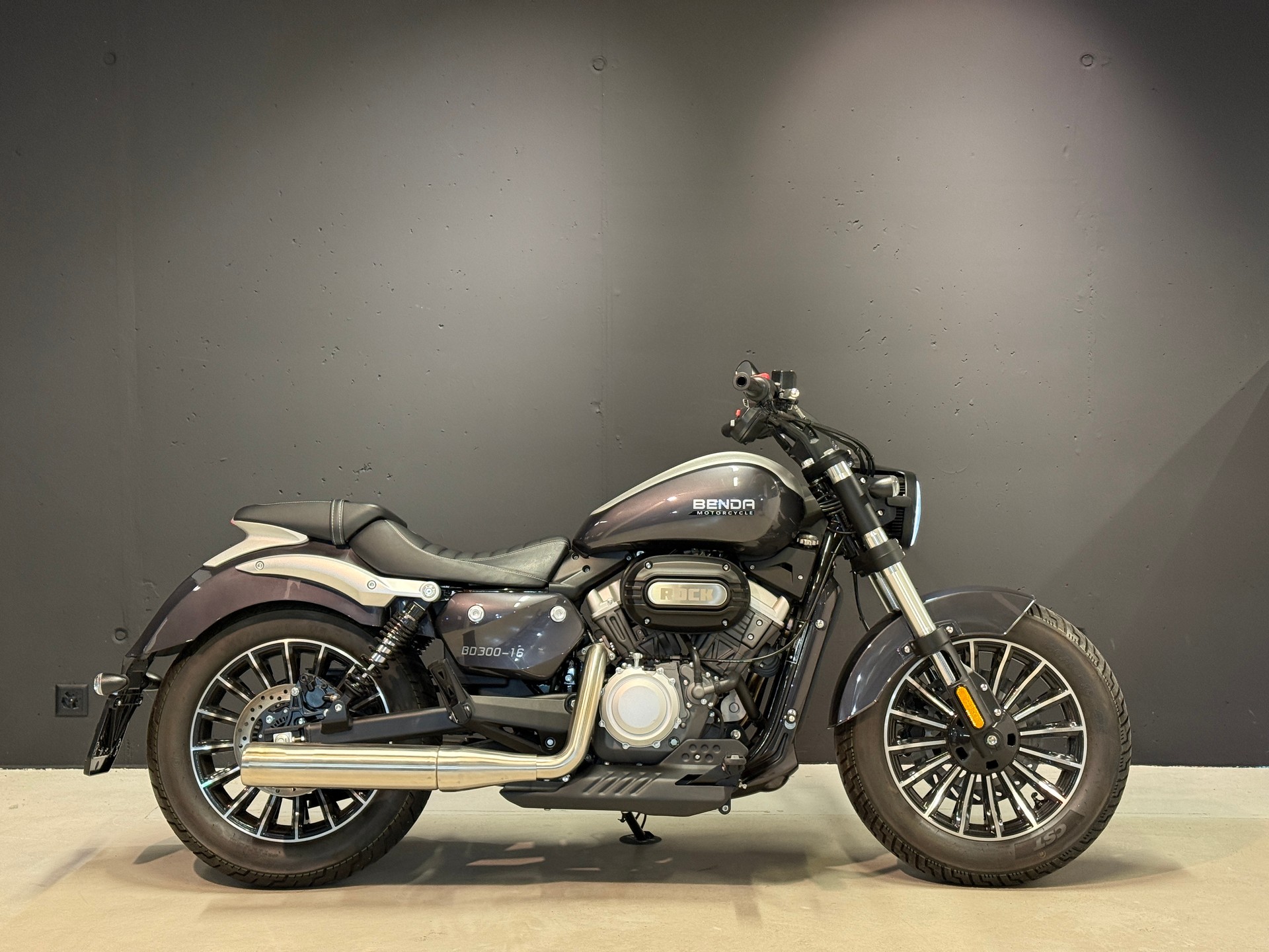 BENDA Rock 300-image-1