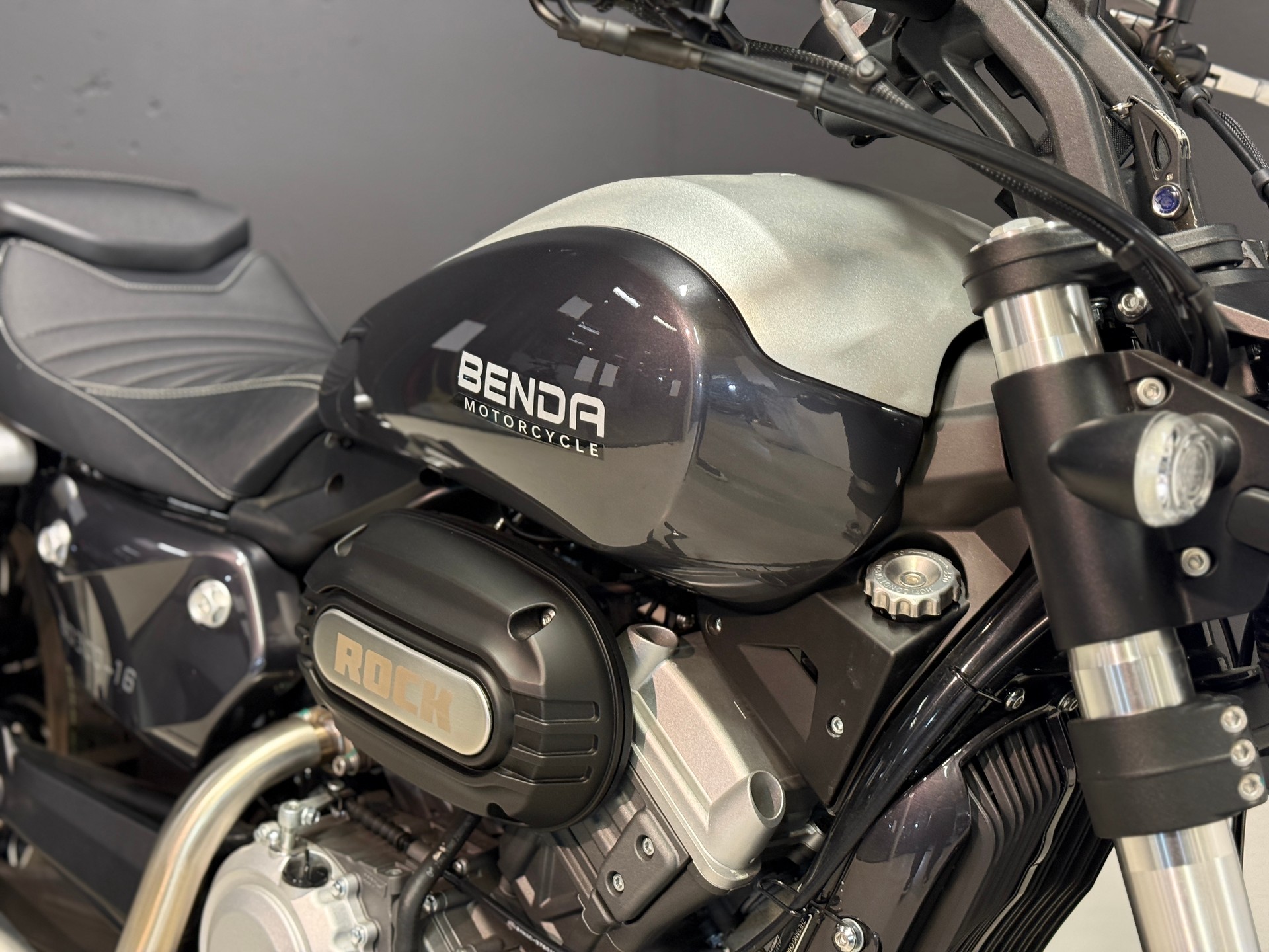 BENDA Rock 300-image-6