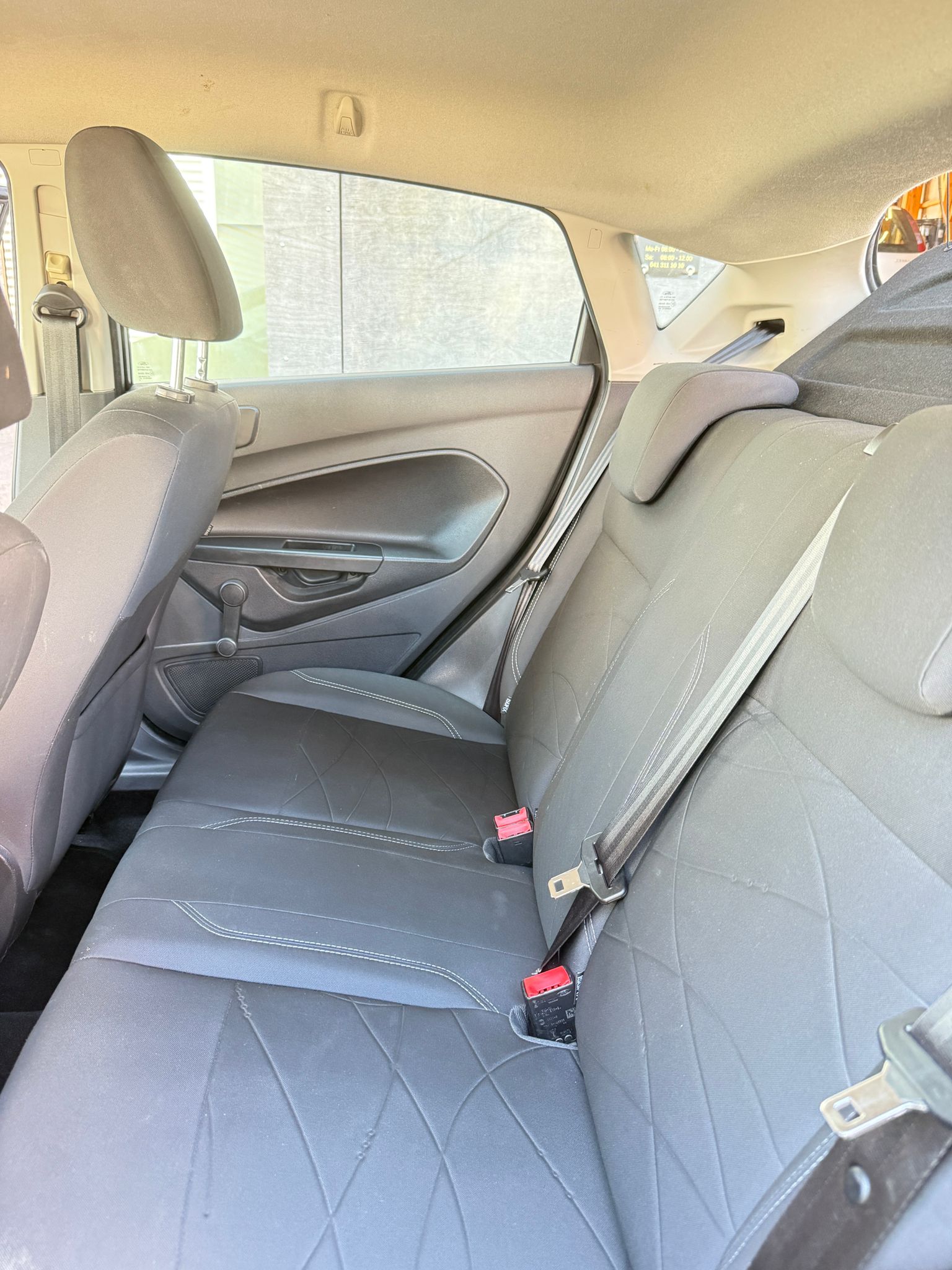 FORD Fiesta 1.0 SCTi Titanium-image-15