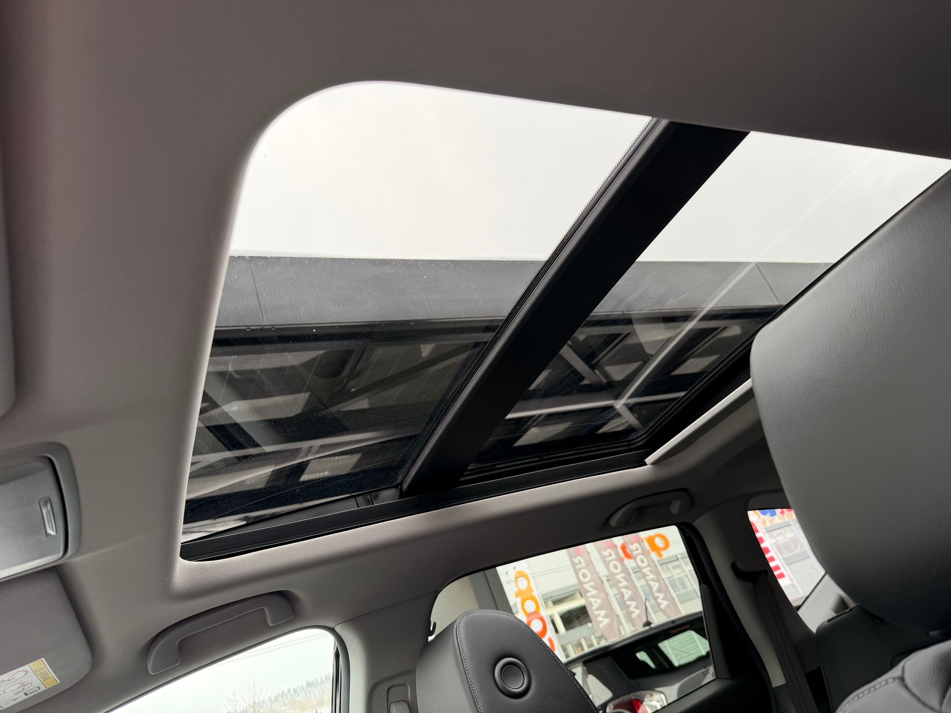 HONDA CR-V 2.0i MMD Hybrid Executive 4WD Automatic-image-11