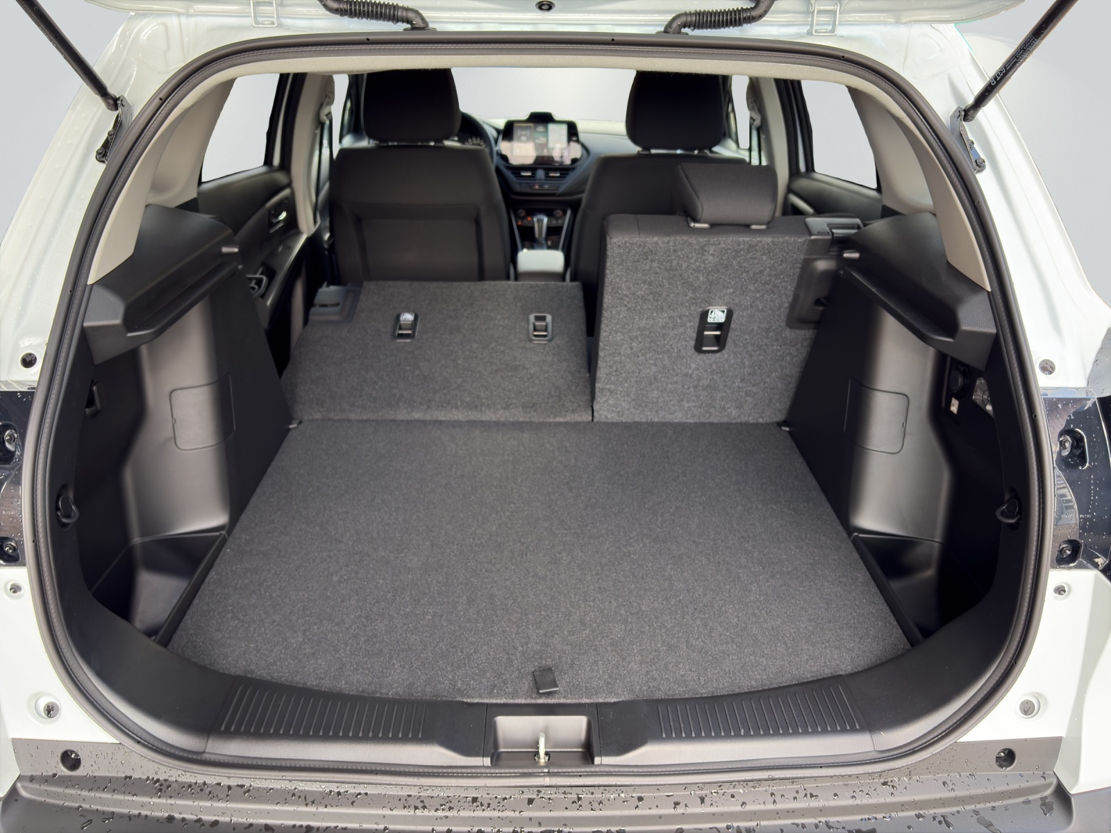 SUZUKI S-Cross 1.4 T Sakura Hybrid 4x4-image-15