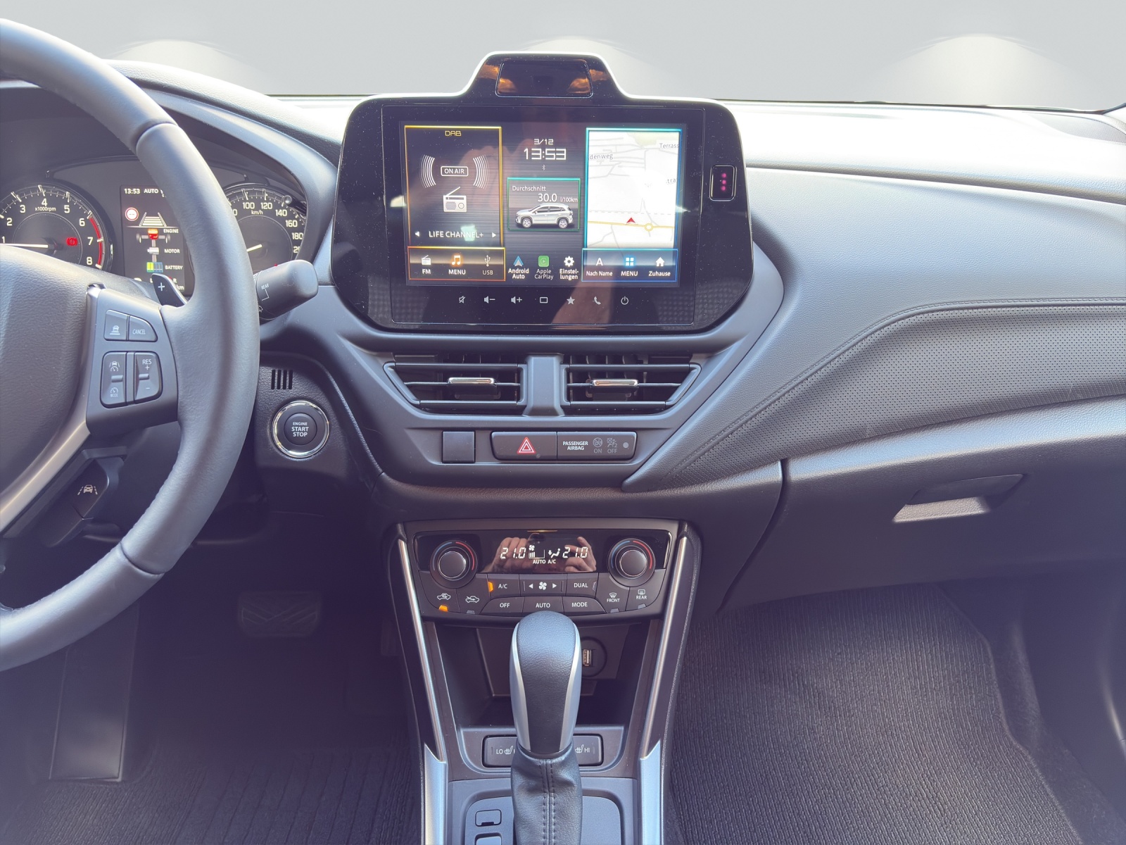 SUZUKI S-Cross 1.4 T Sakura Hybrid 4x4-image-14