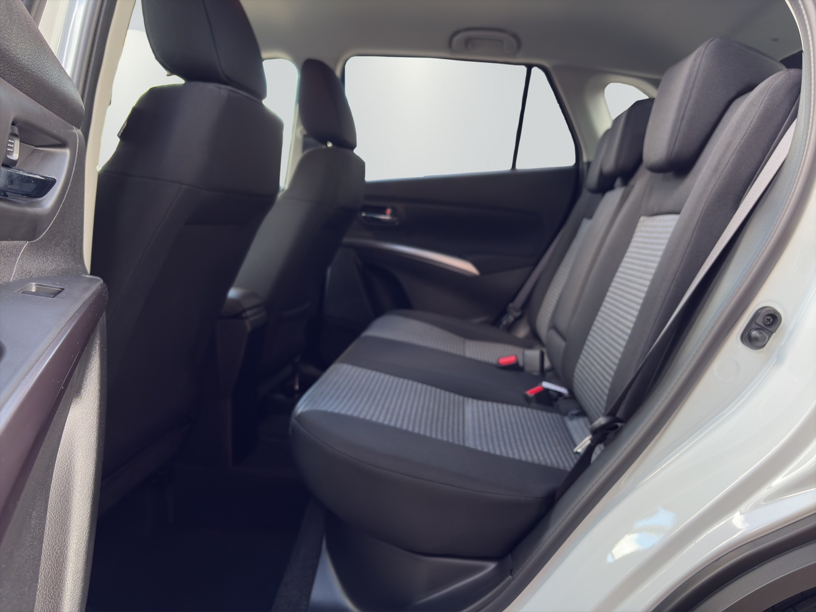 SUZUKI S-Cross 1.4 T Sakura Hybrid 4x4-image-12