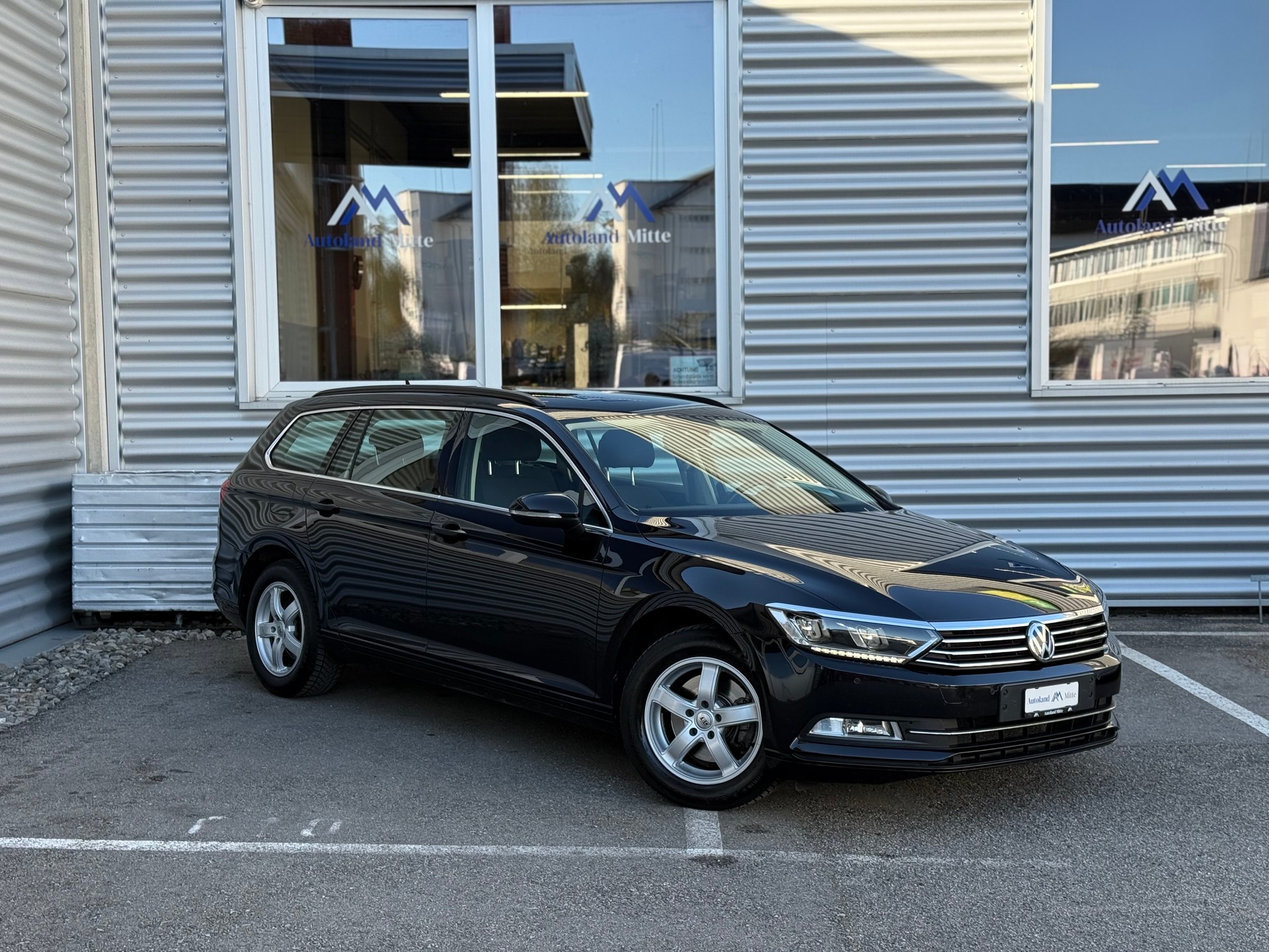 VW Passat Variant 2.0 TDI SCR BMT Highline DSG-showroom-element-1