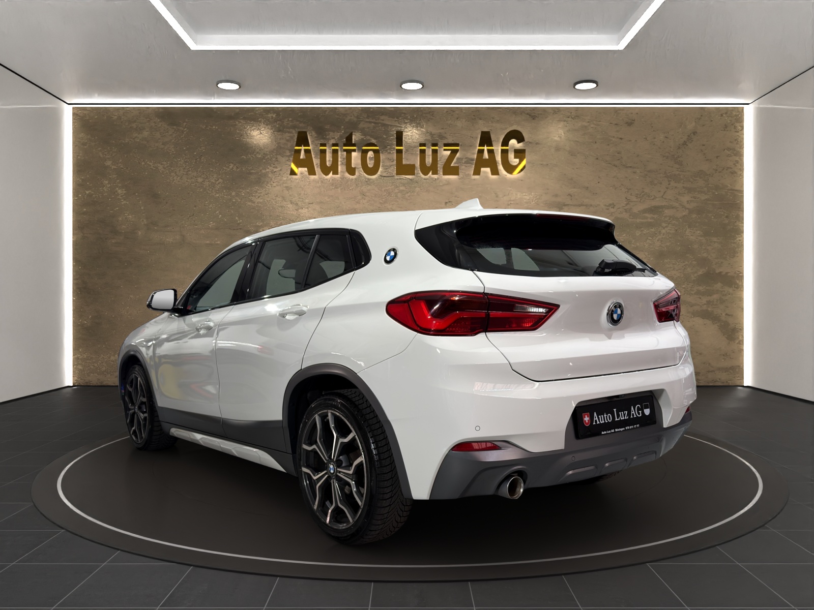 BMW X2 sDrive 18i-image-4