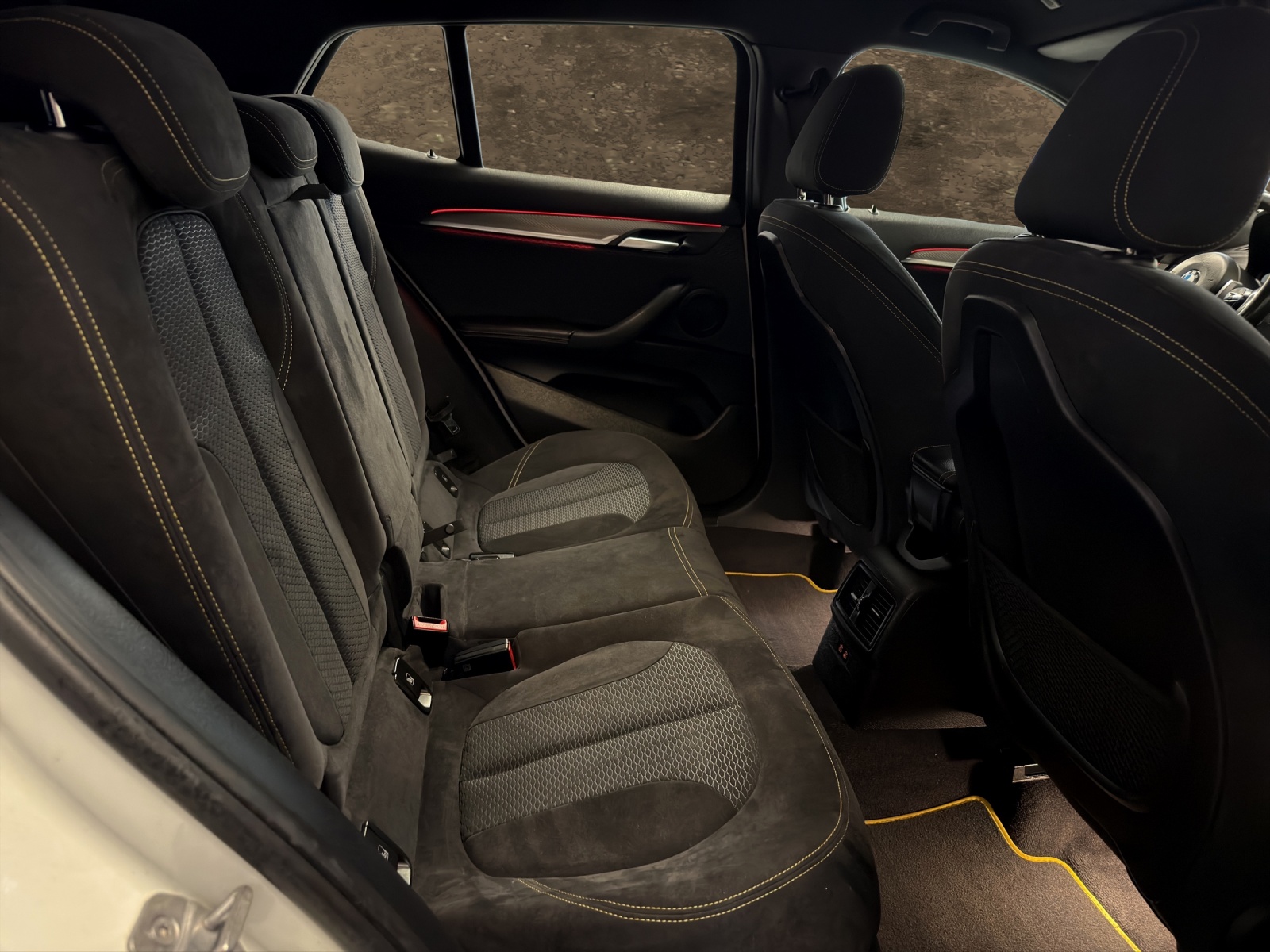 BMW X2 sDrive 18i-image-15