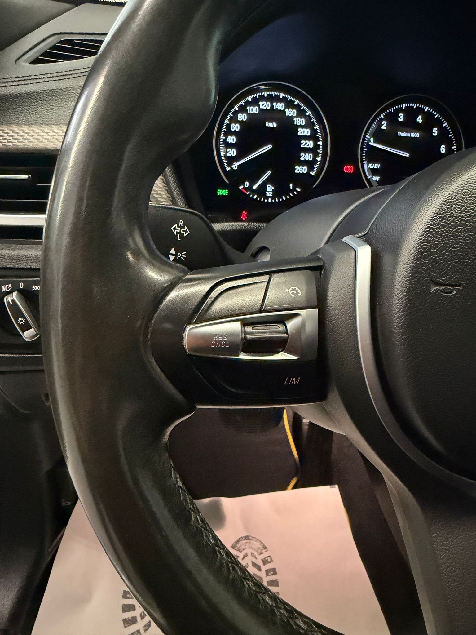 BMW X2 sDrive 18i-image-10