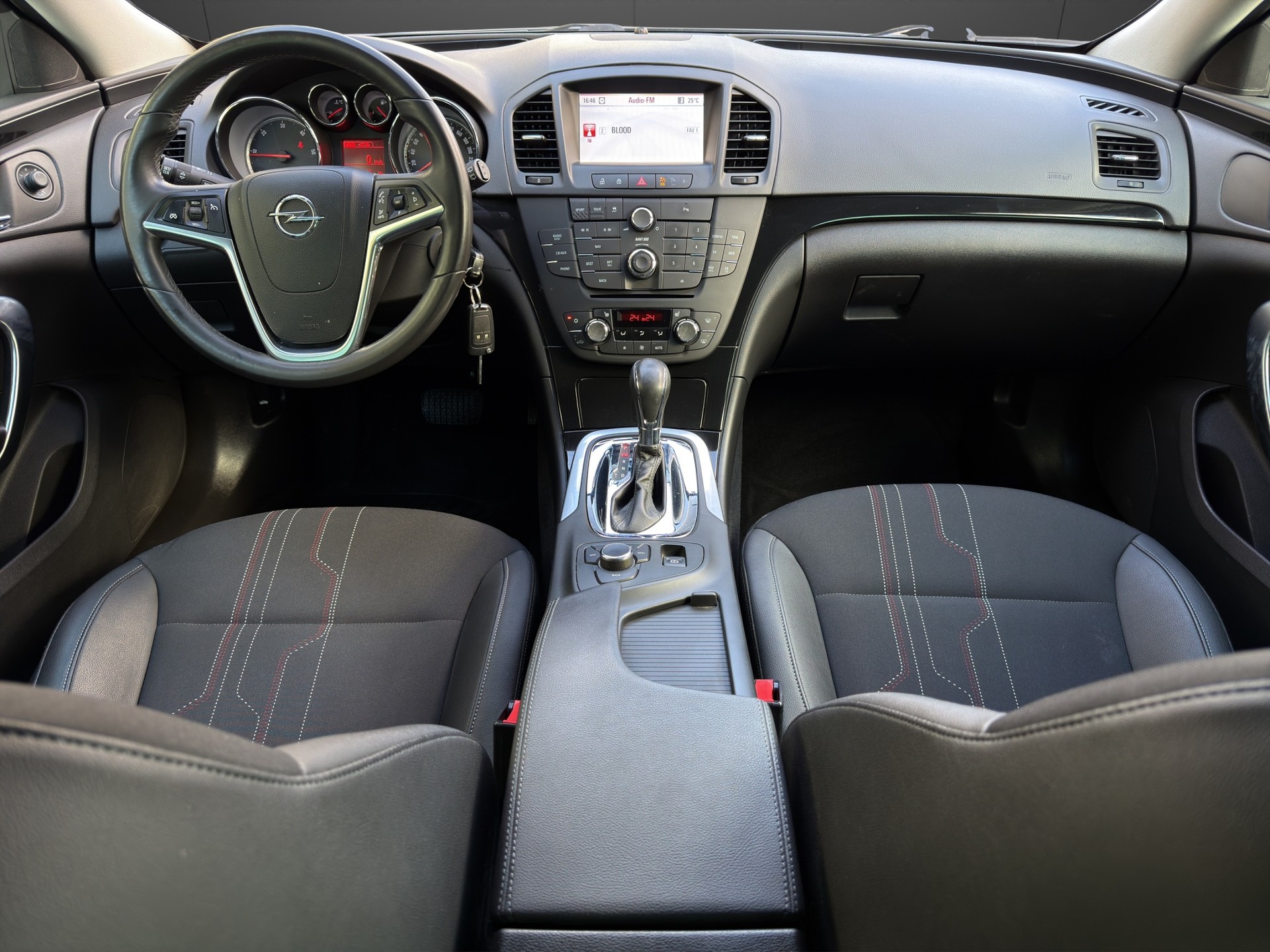 OPEL Insignia ST 2.0 CDTI Anniversary Ed 4WD Aut.-image-10