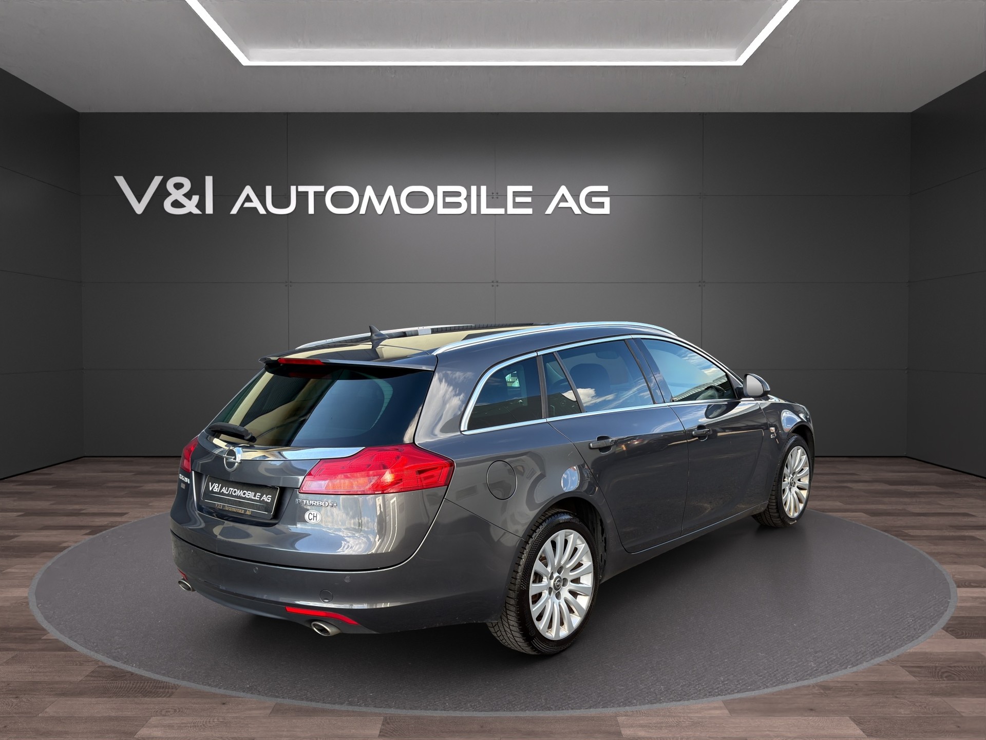 OPEL Insignia ST 2.0 CDTI Anniversary Ed 4WD Aut.-image-4
