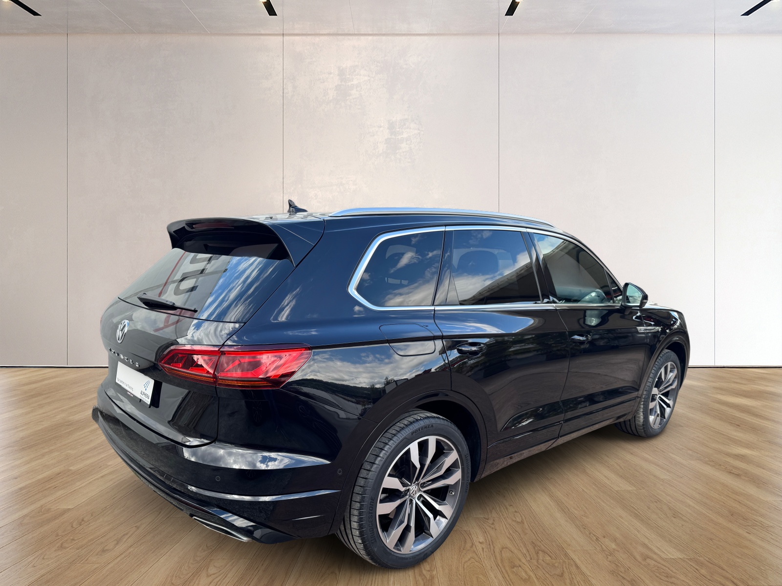 VW Touareg 3.0 TDI R Line Tiptronic-image-9