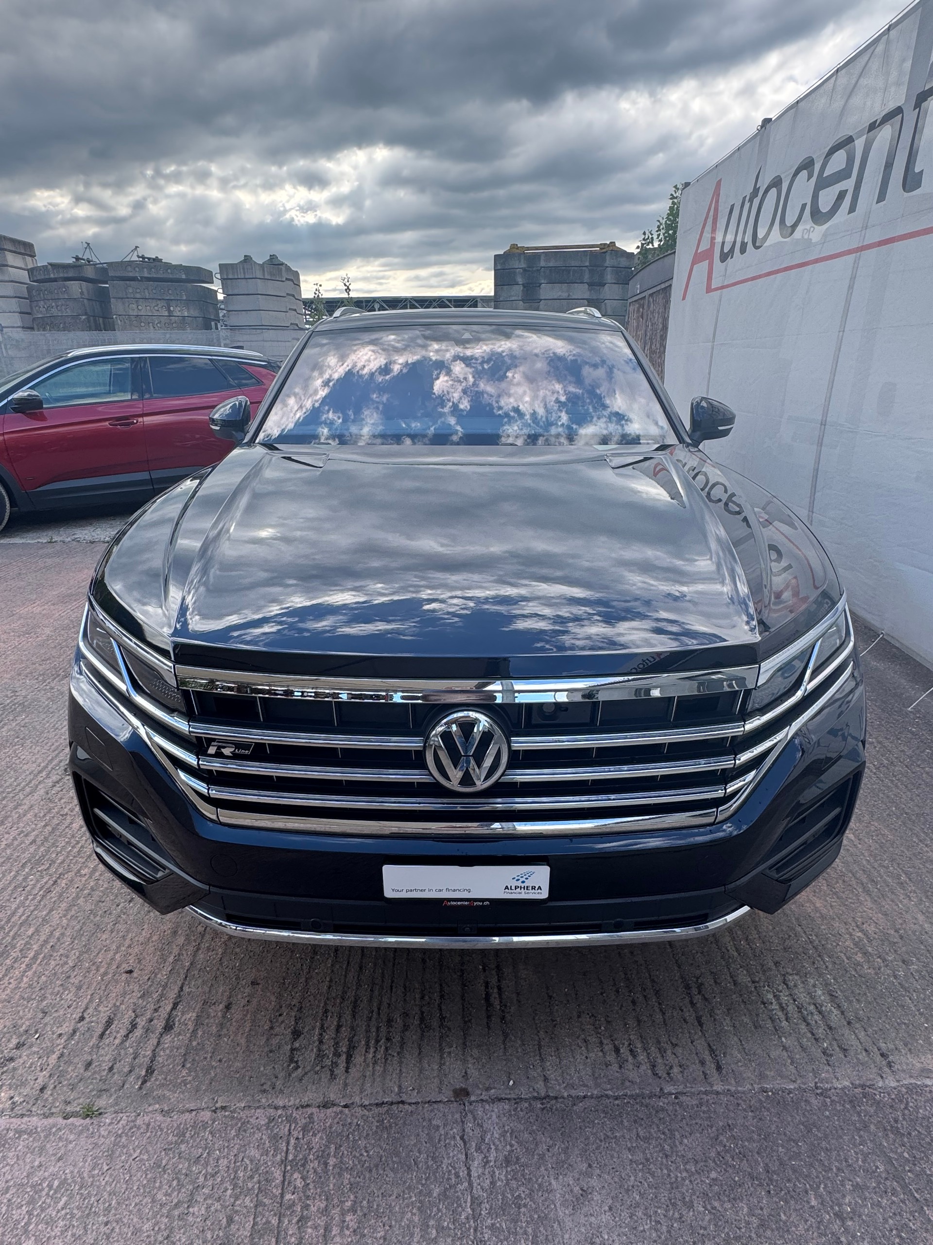 VW Touareg 3.0 TDI R Line Tiptronic-showroom-element-2