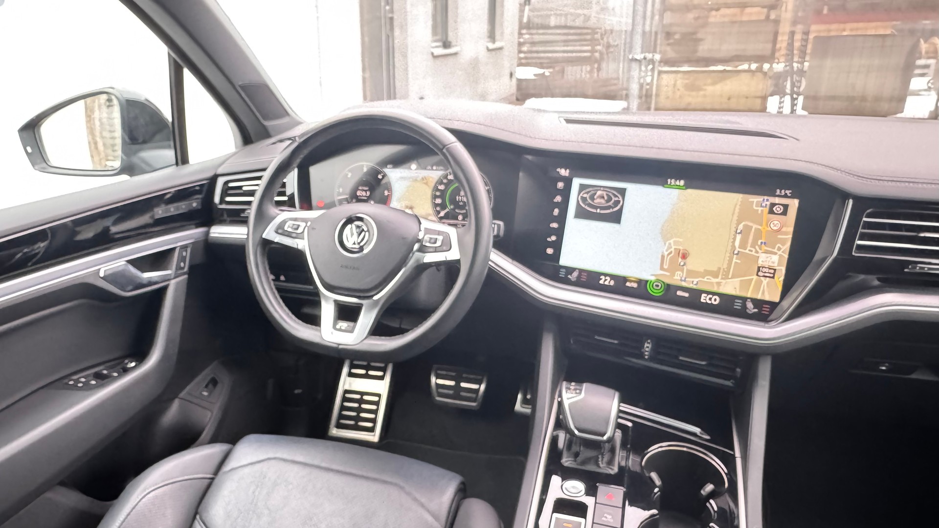 VW Touareg 3.0 TDI R Line Tiptronic-image-19
