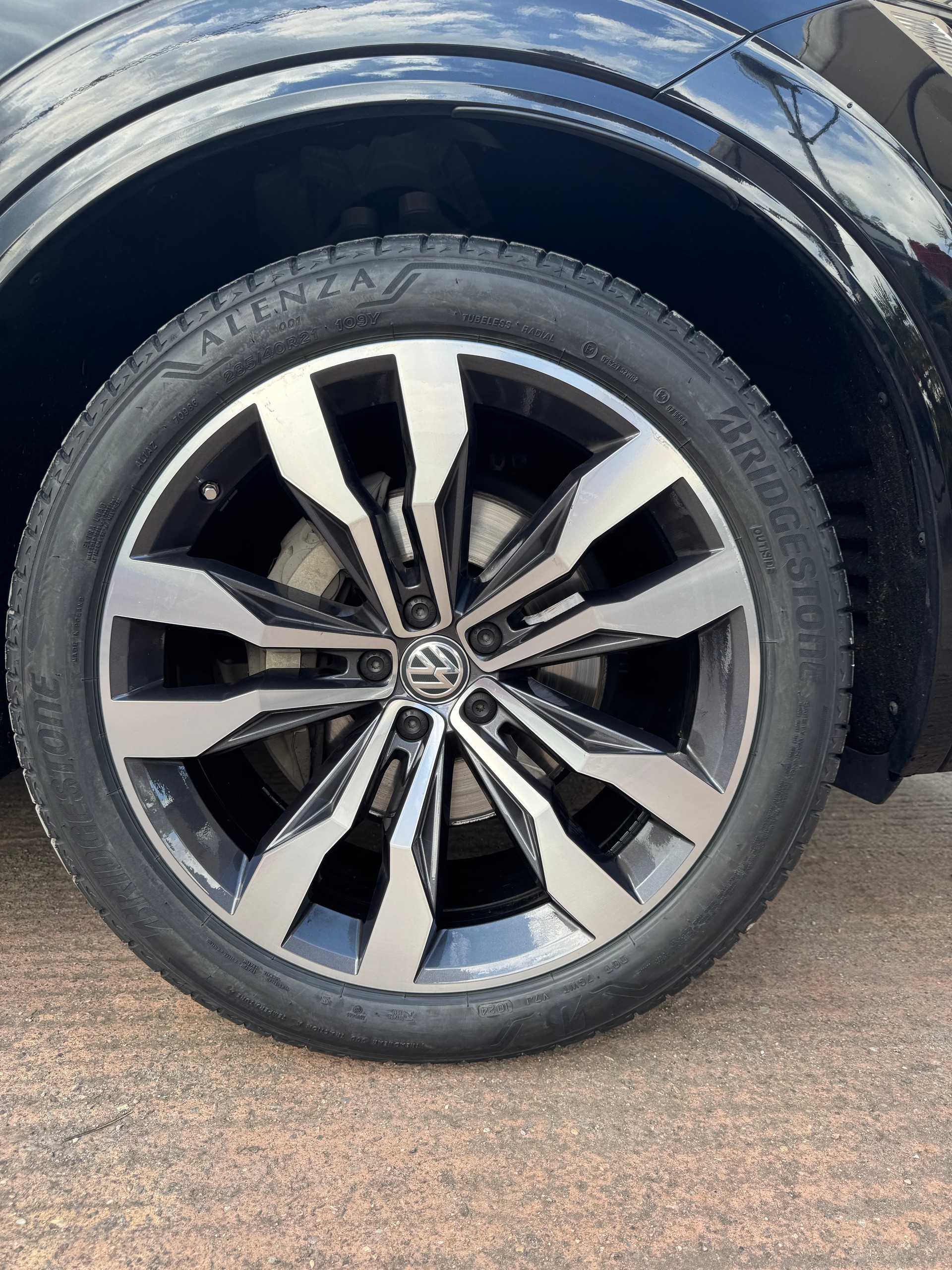 VW Touareg 3.0 TDI R Line Tiptronic-image-6