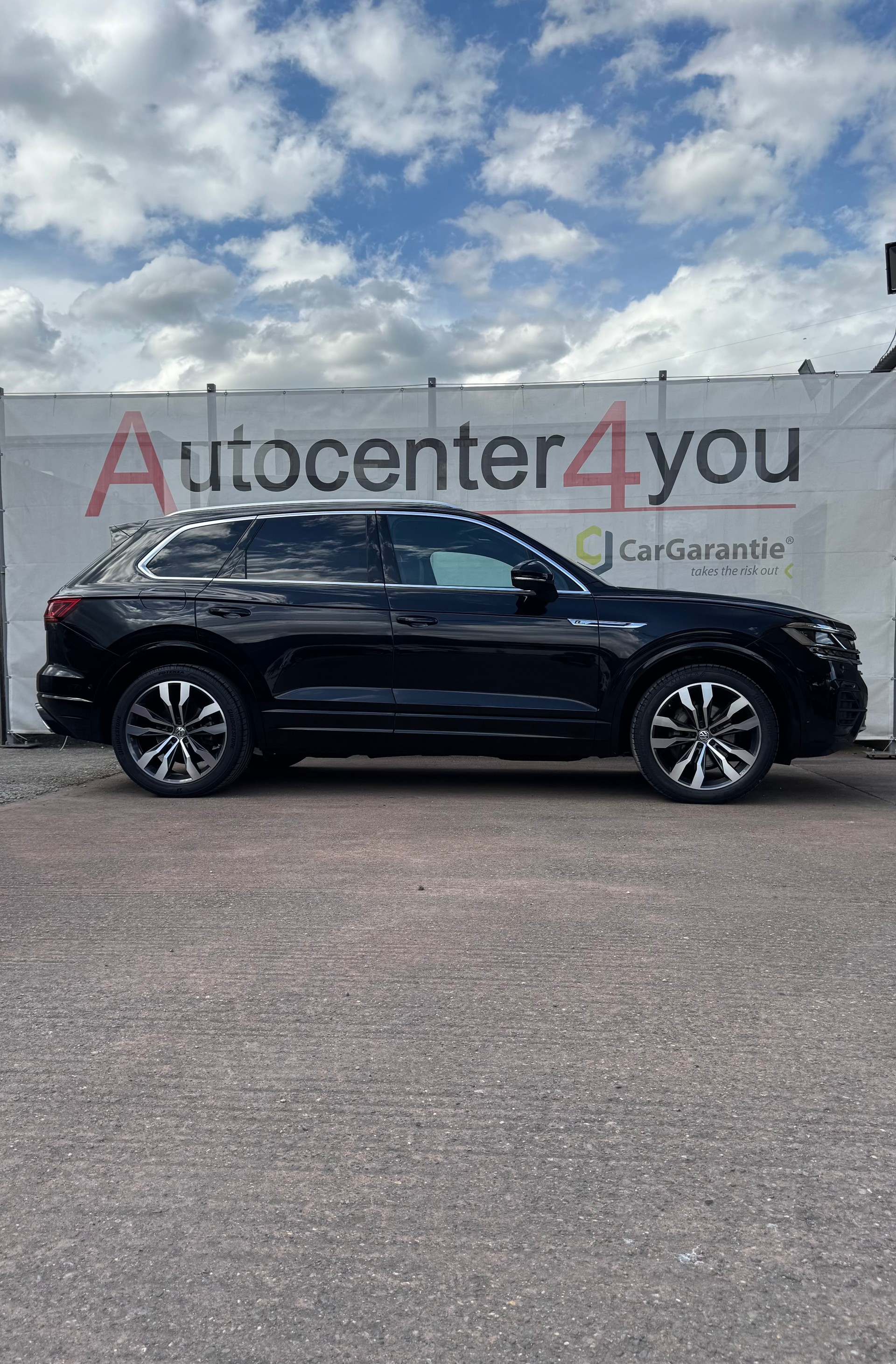 VW Touareg 3.0 TDI R Line Tiptronic