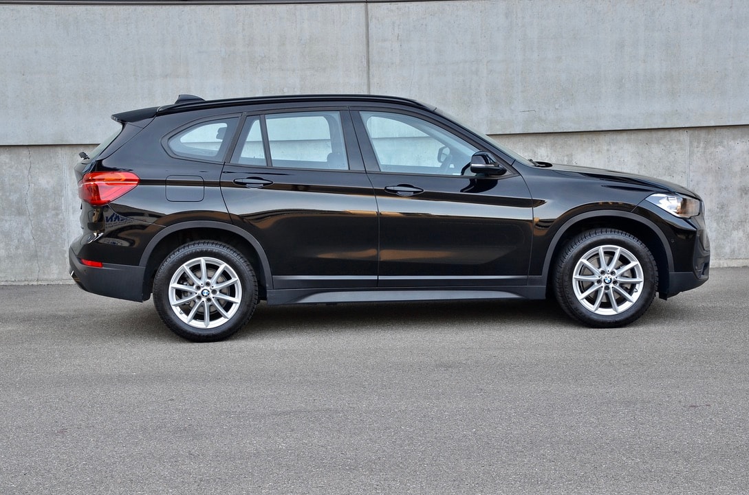 BMW X1 sDrive 18i Steptronic DSK-showroom-element-2