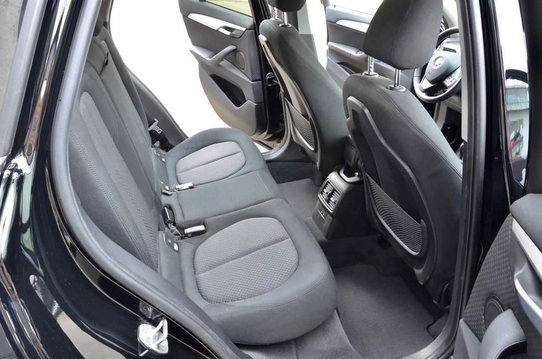 BMW X1 sDrive 18i Steptronic DSK-image-4
