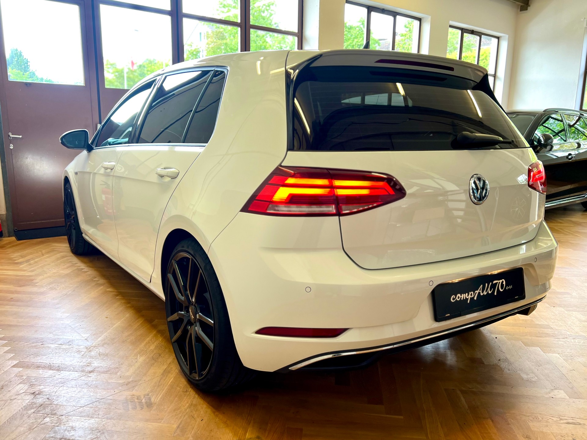 VW Golf 1.5 TSI EVO Highline DSG Facelift-image-10